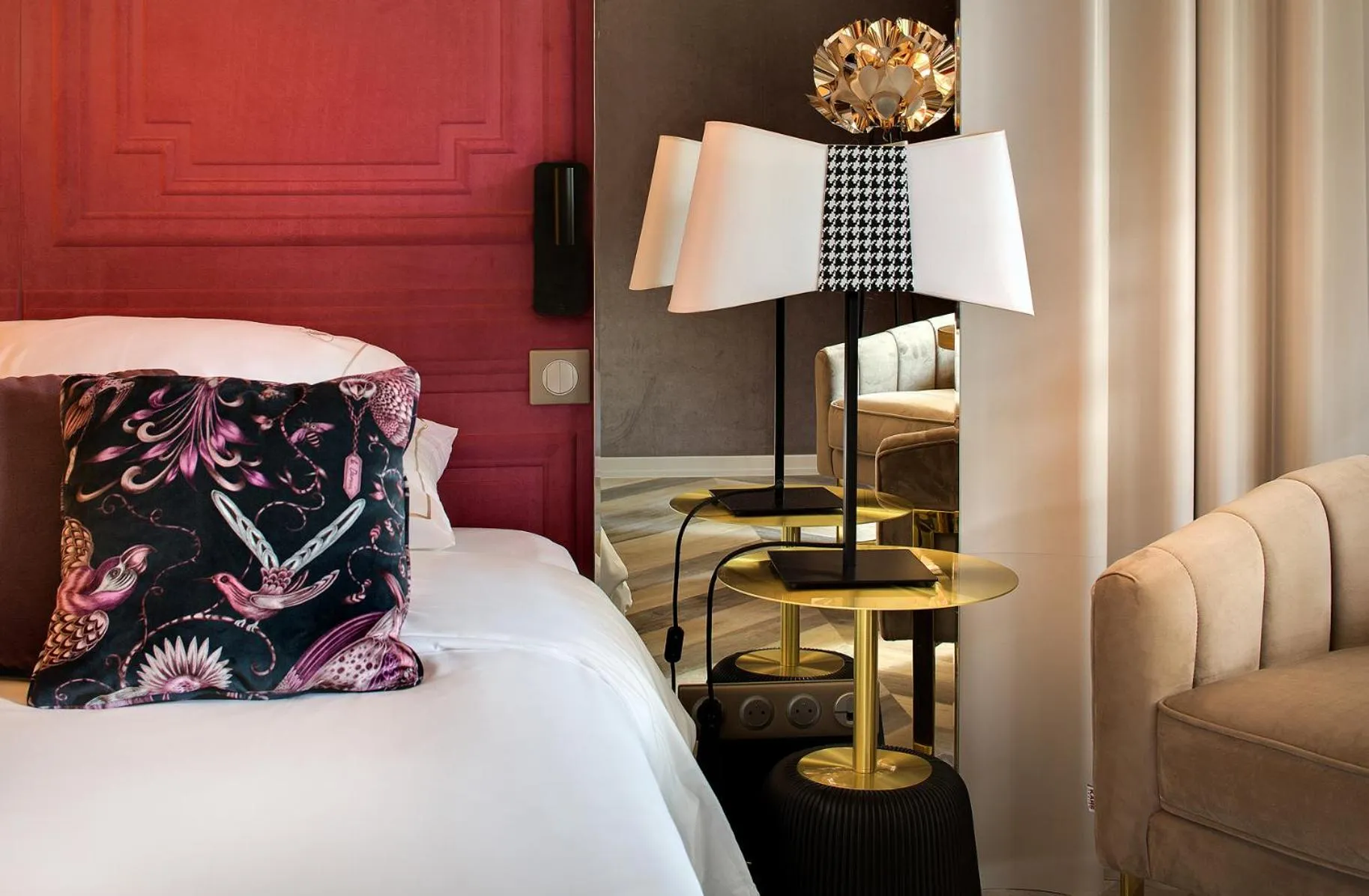 Bed in LA CHENEAUDIÈRE - Hôtel Spa - Relais & Châteaux - Restaurant étoilé