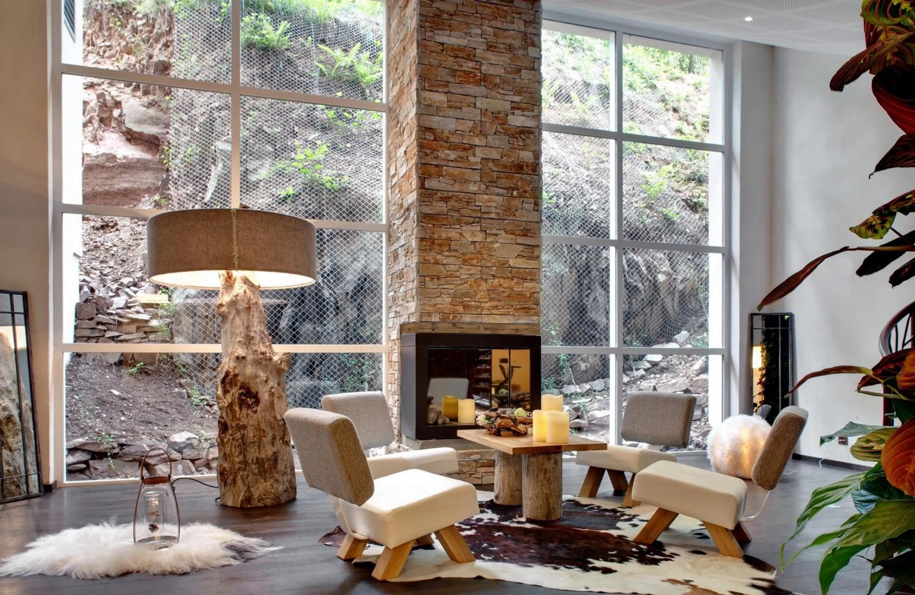 Seating area in LA CHENEAUDIÈRE - Hôtel Spa - Relais & Châteaux - Restaurant étoilé