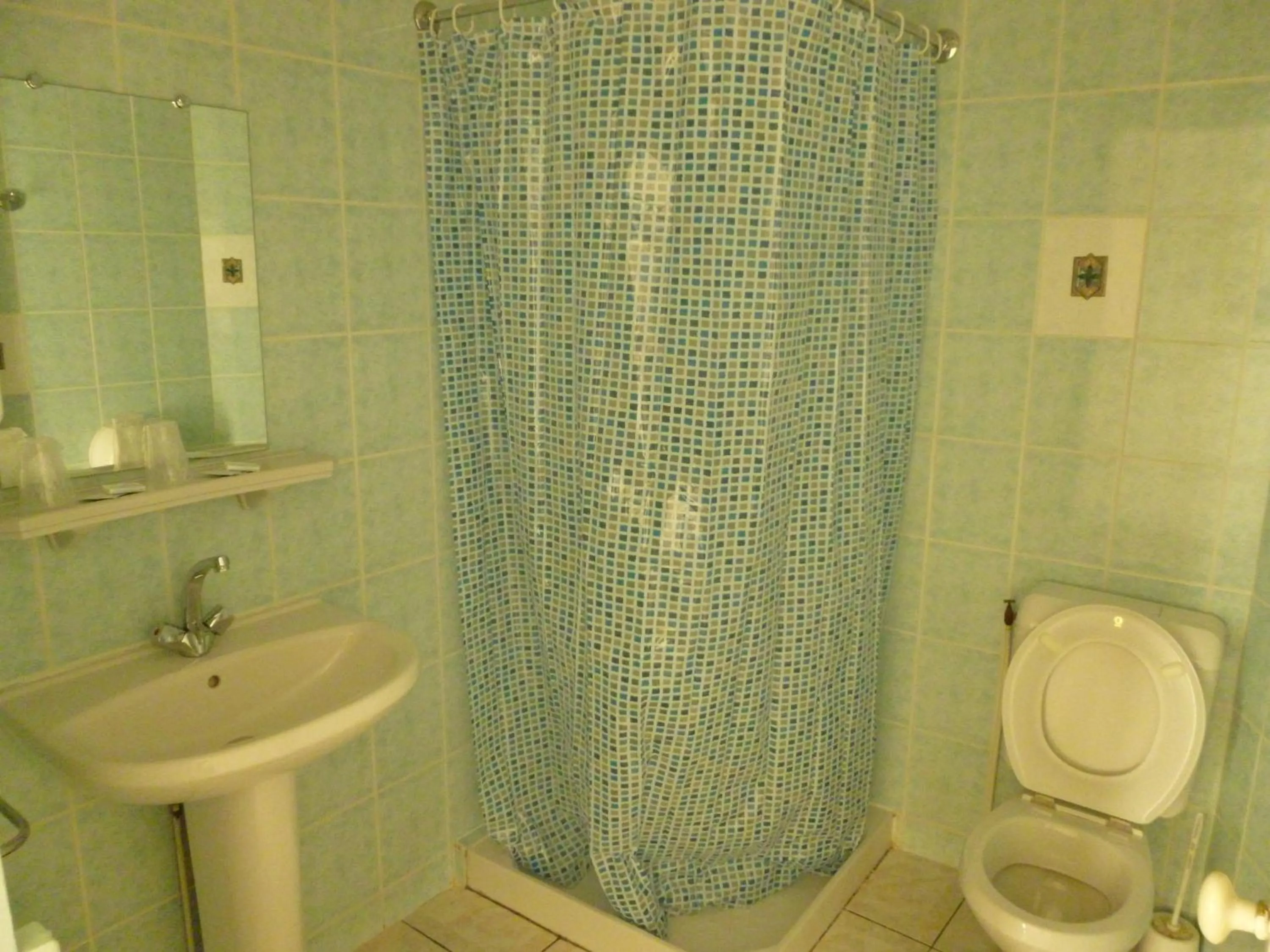 Bathroom in Hotel California