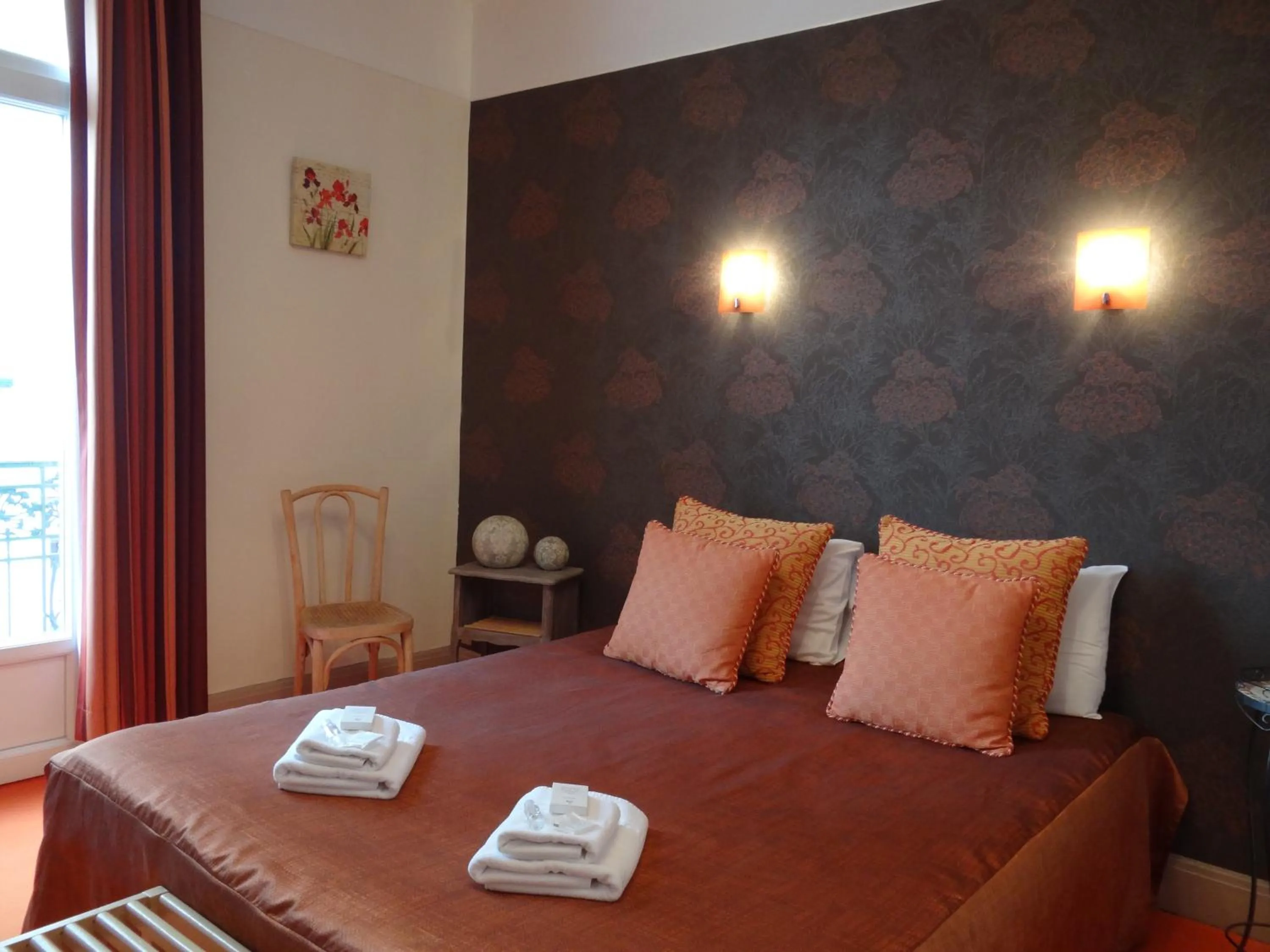 Bedroom, Bed in Hotel California