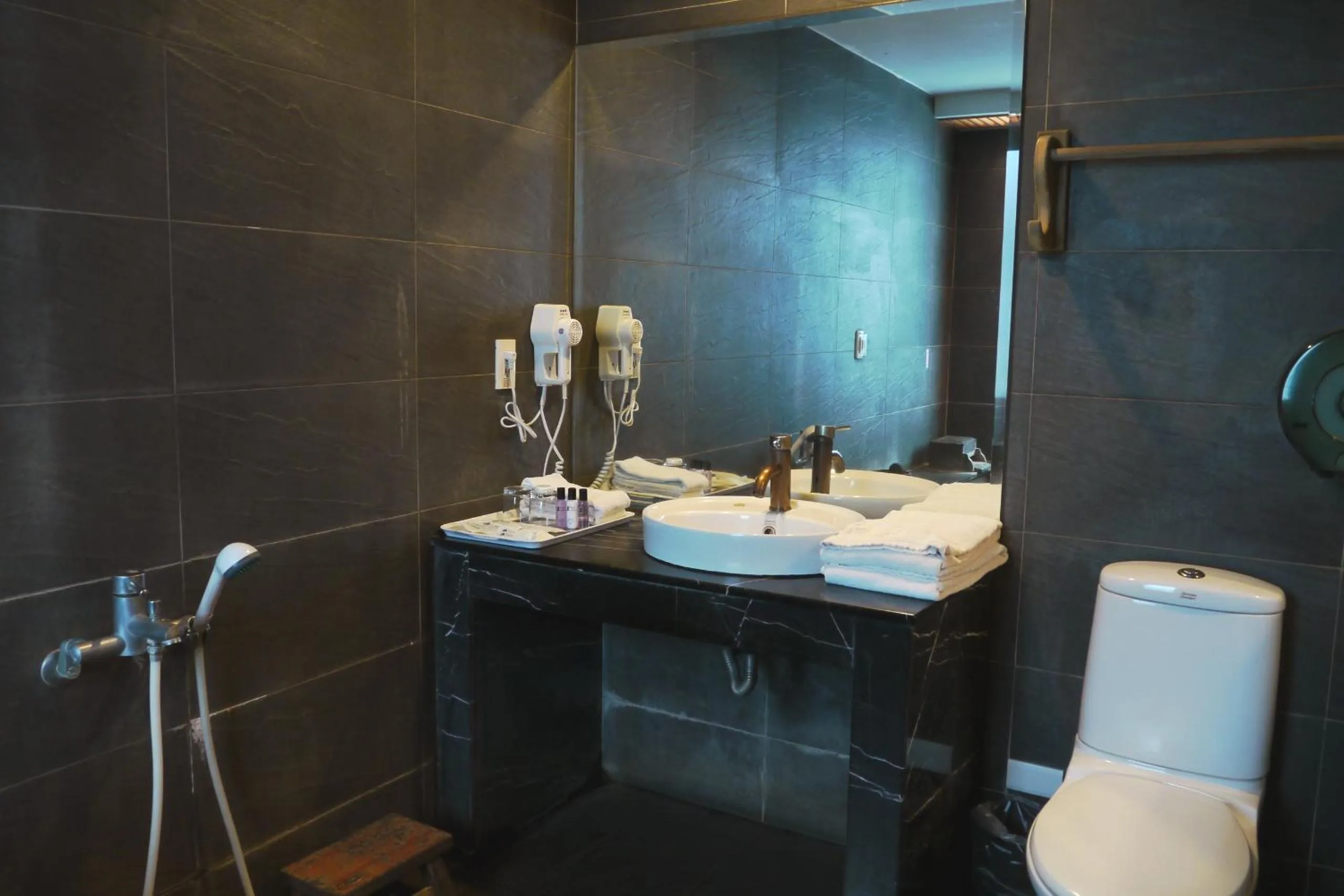 Bathroom in Shan-Yue Hotspring Hotel