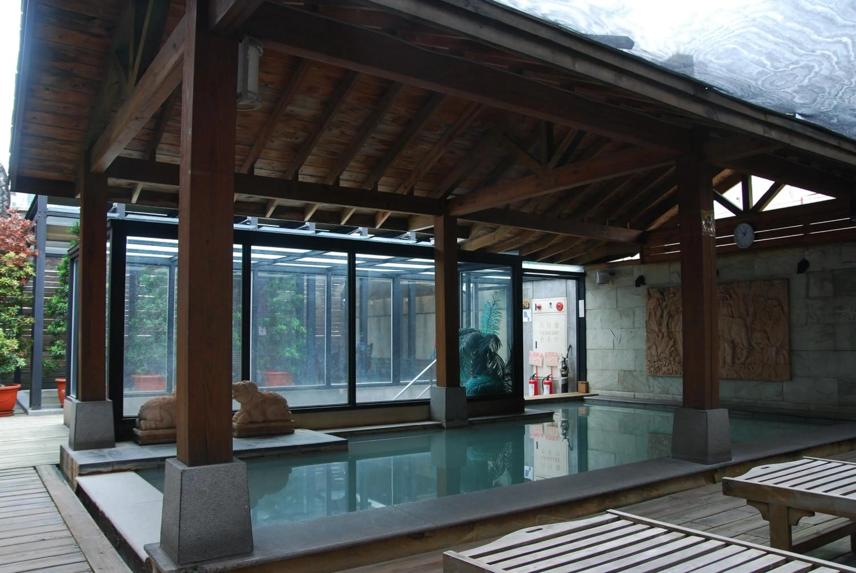 Hot Spring Bath in Shan-Yue Hotspring Hotel