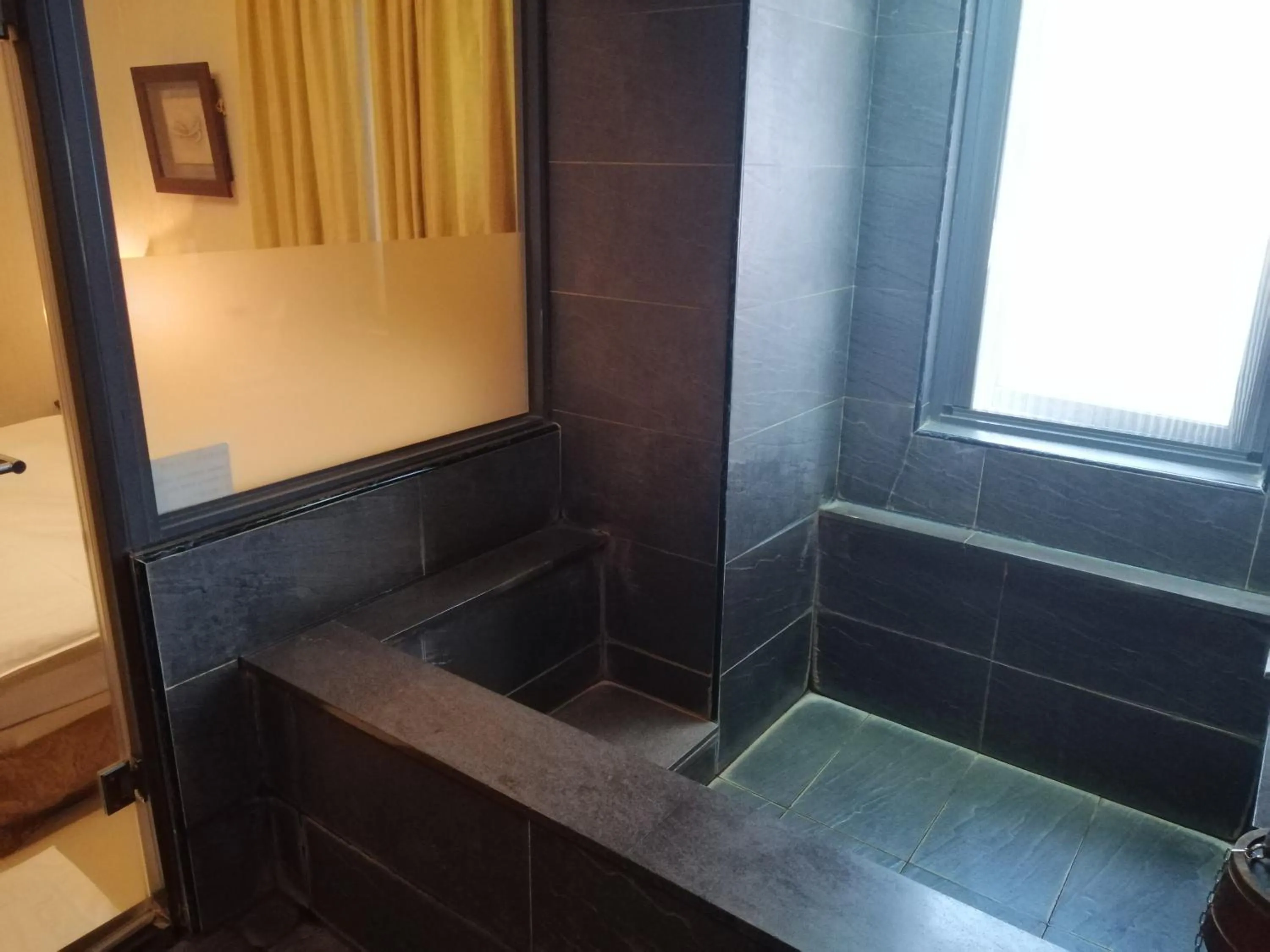 Bathroom in Shan-Yue Hotspring Hotel
