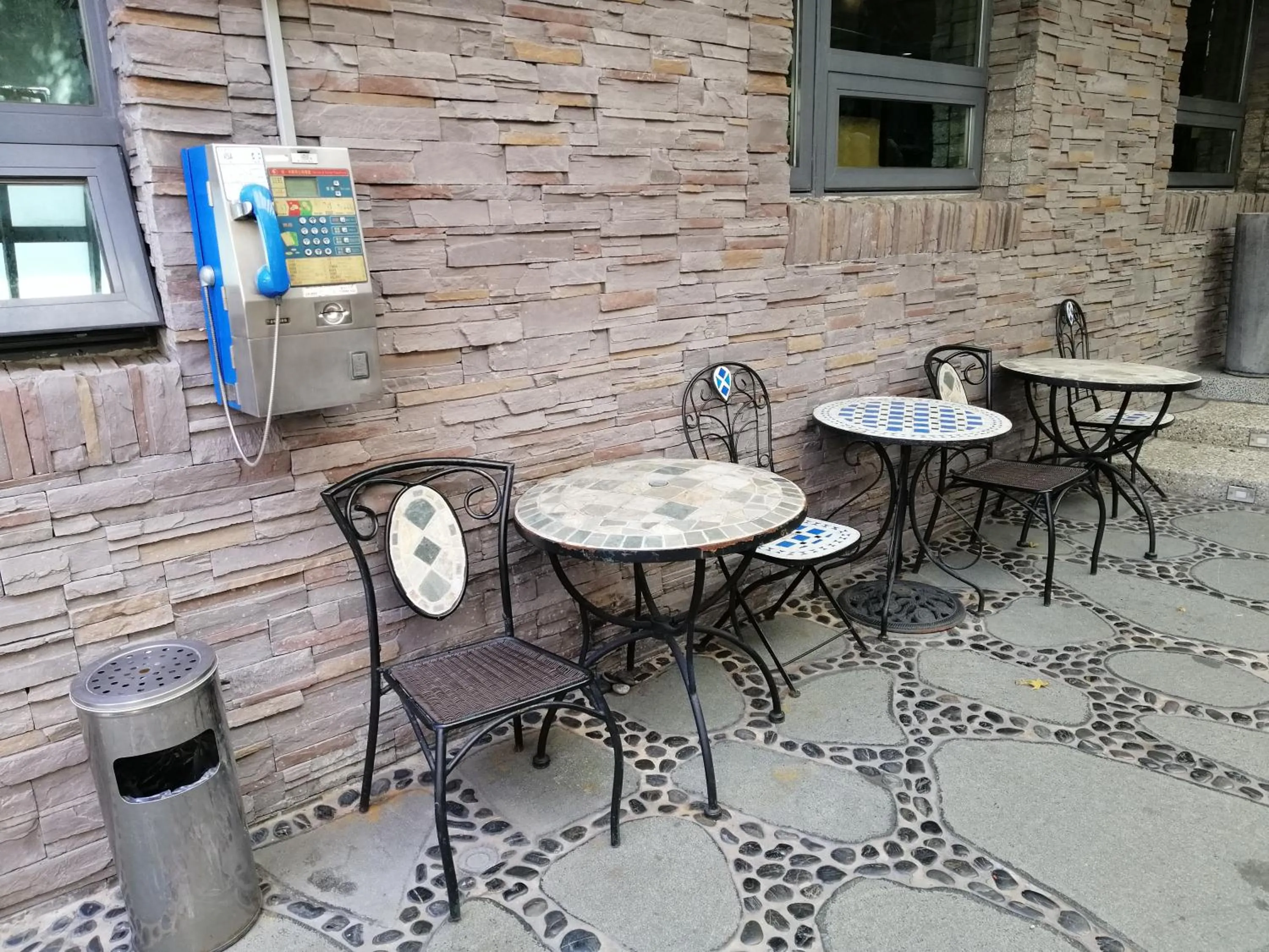 Patio in Shan-Yue Hotspring Hotel