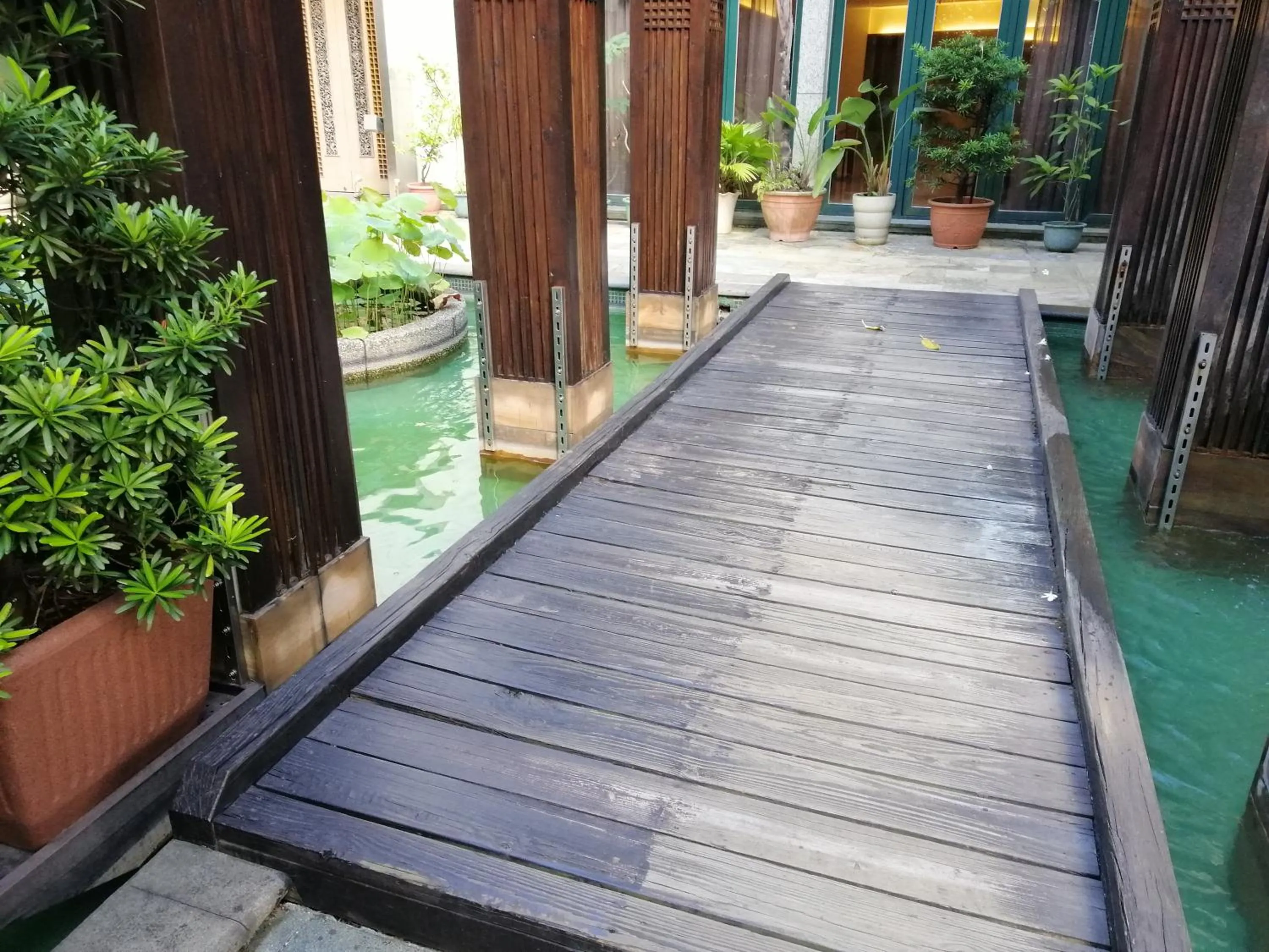 Facade/entrance in Shan-Yue Hotspring Hotel