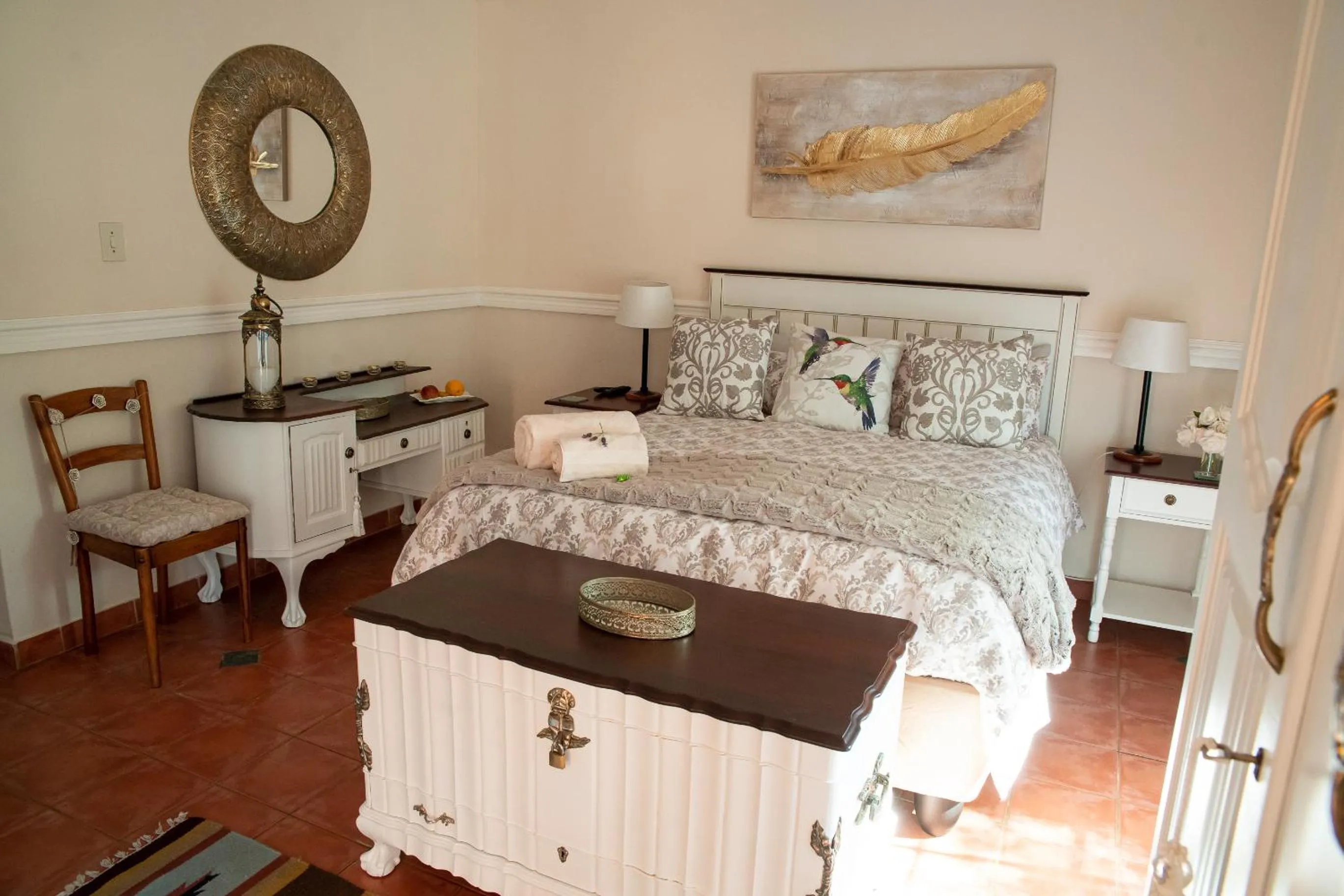 Photo of the whole room, Bed in Roses and Pebbles B & B Guest House