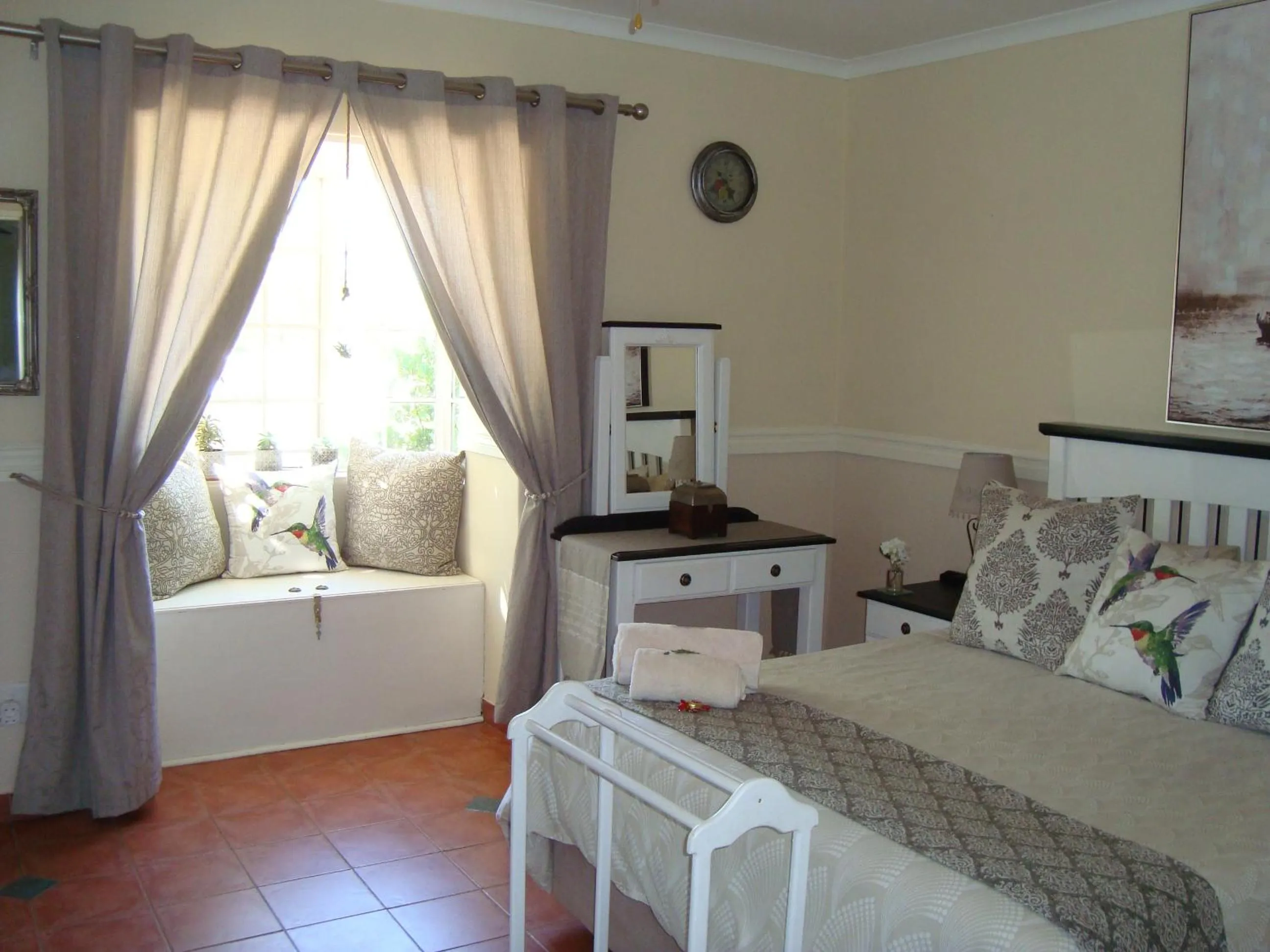Photo of the whole room, Bed in Roses and Pebbles B & B Guest House