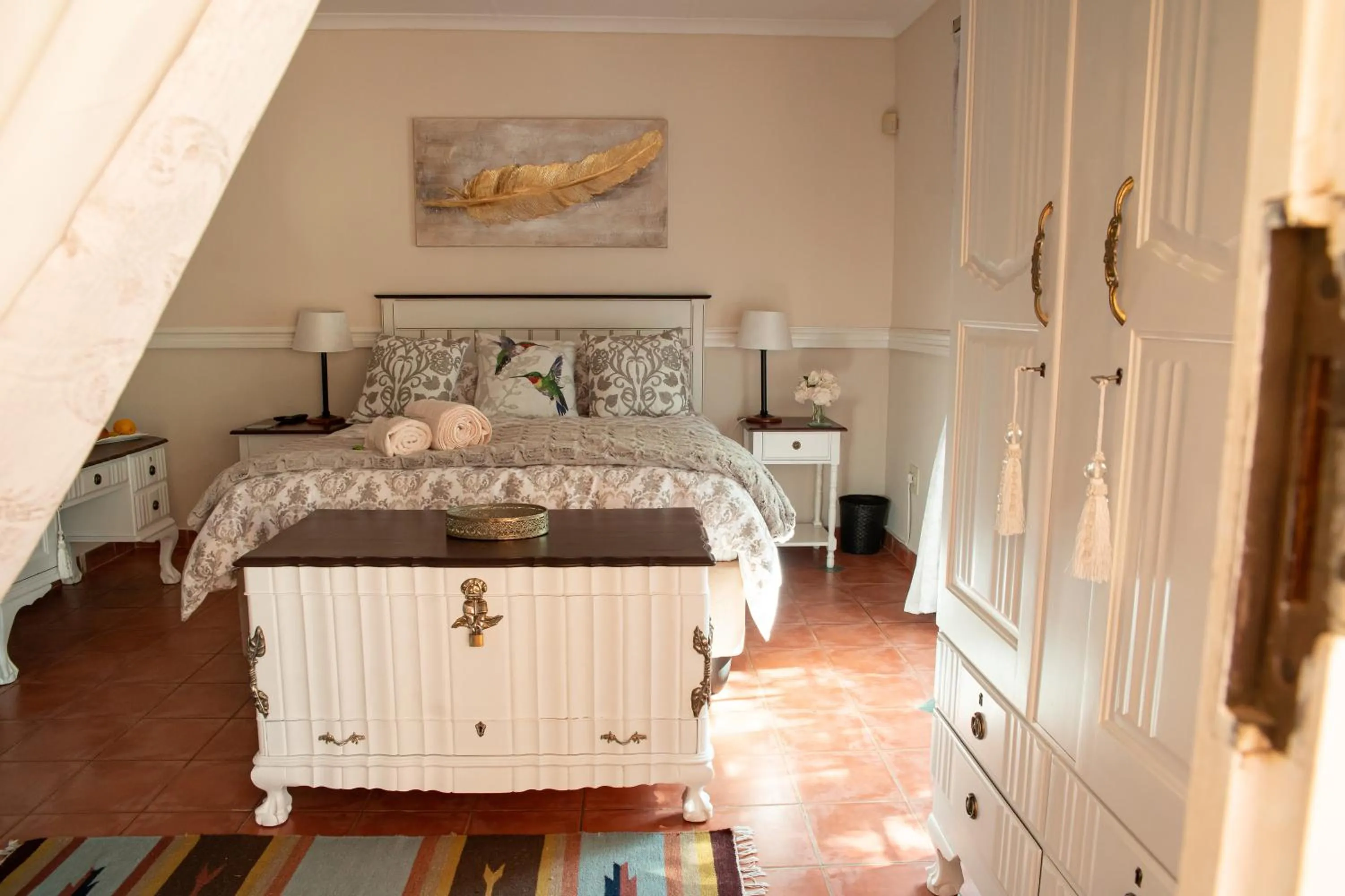 Photo of the whole room, Bed in Roses and Pebbles B & B Guest House