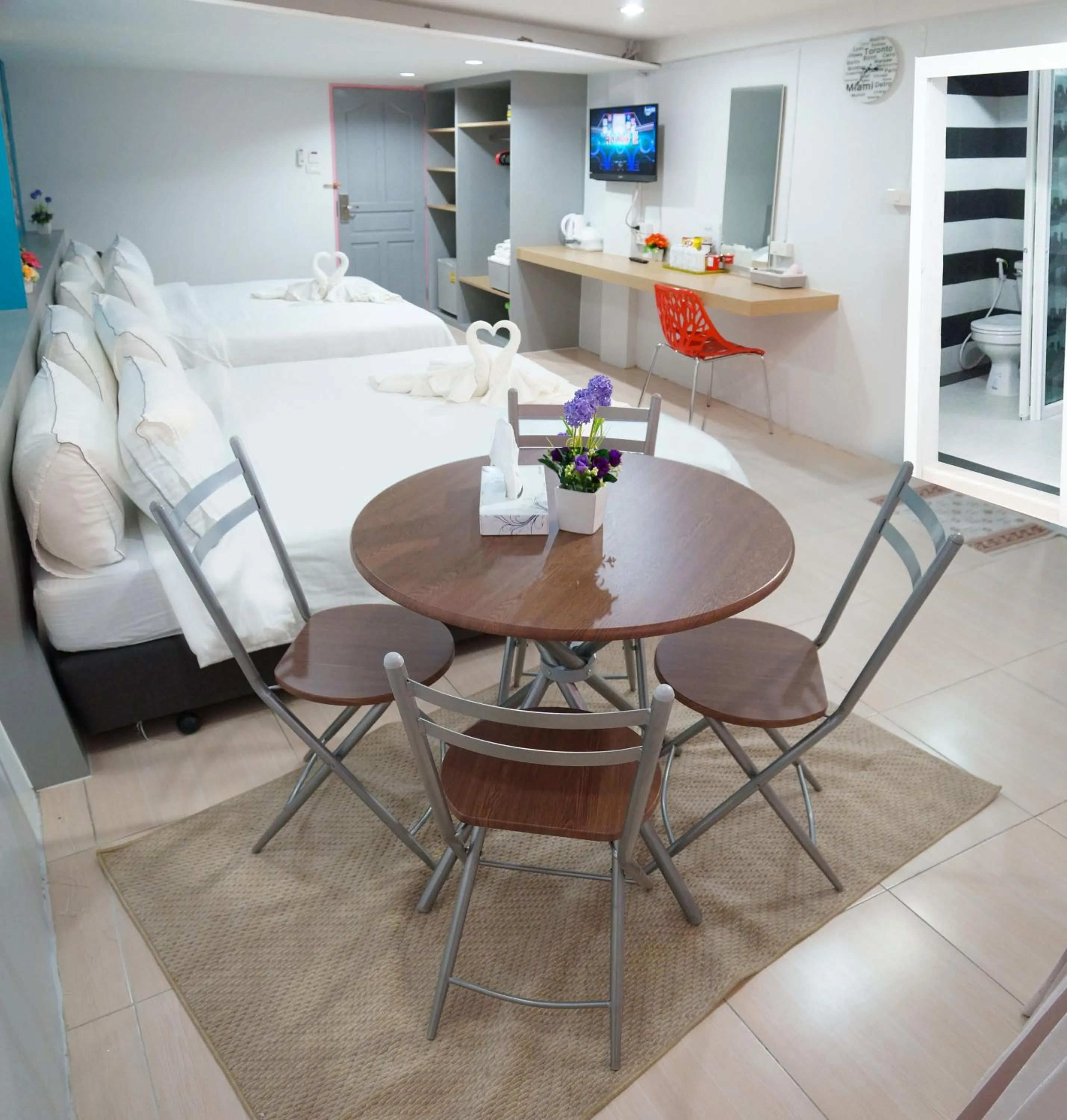 Bed in Ma Non Nont Hotel & Apartment