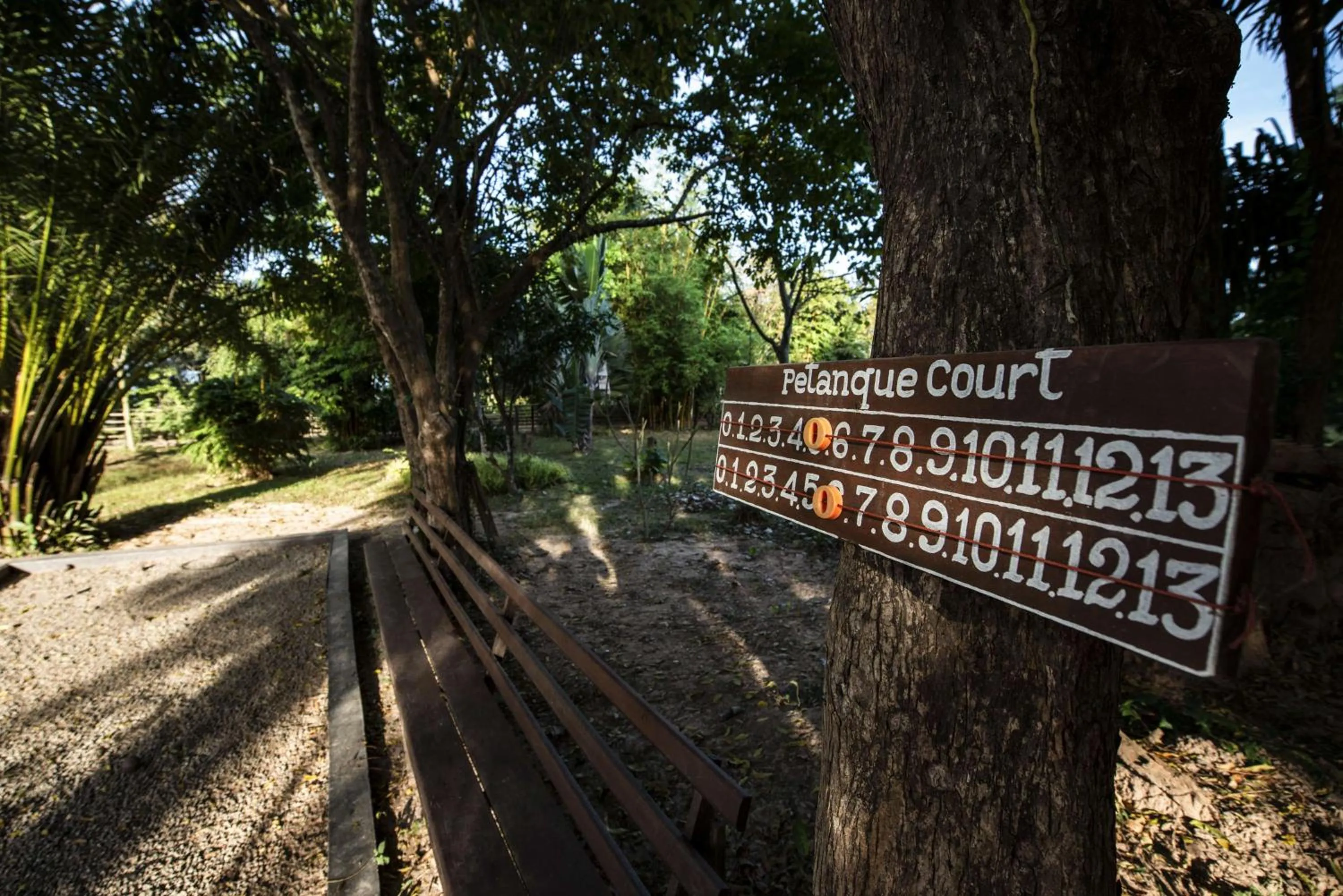 Logo/Certificate/Sign in La Folie Lodge