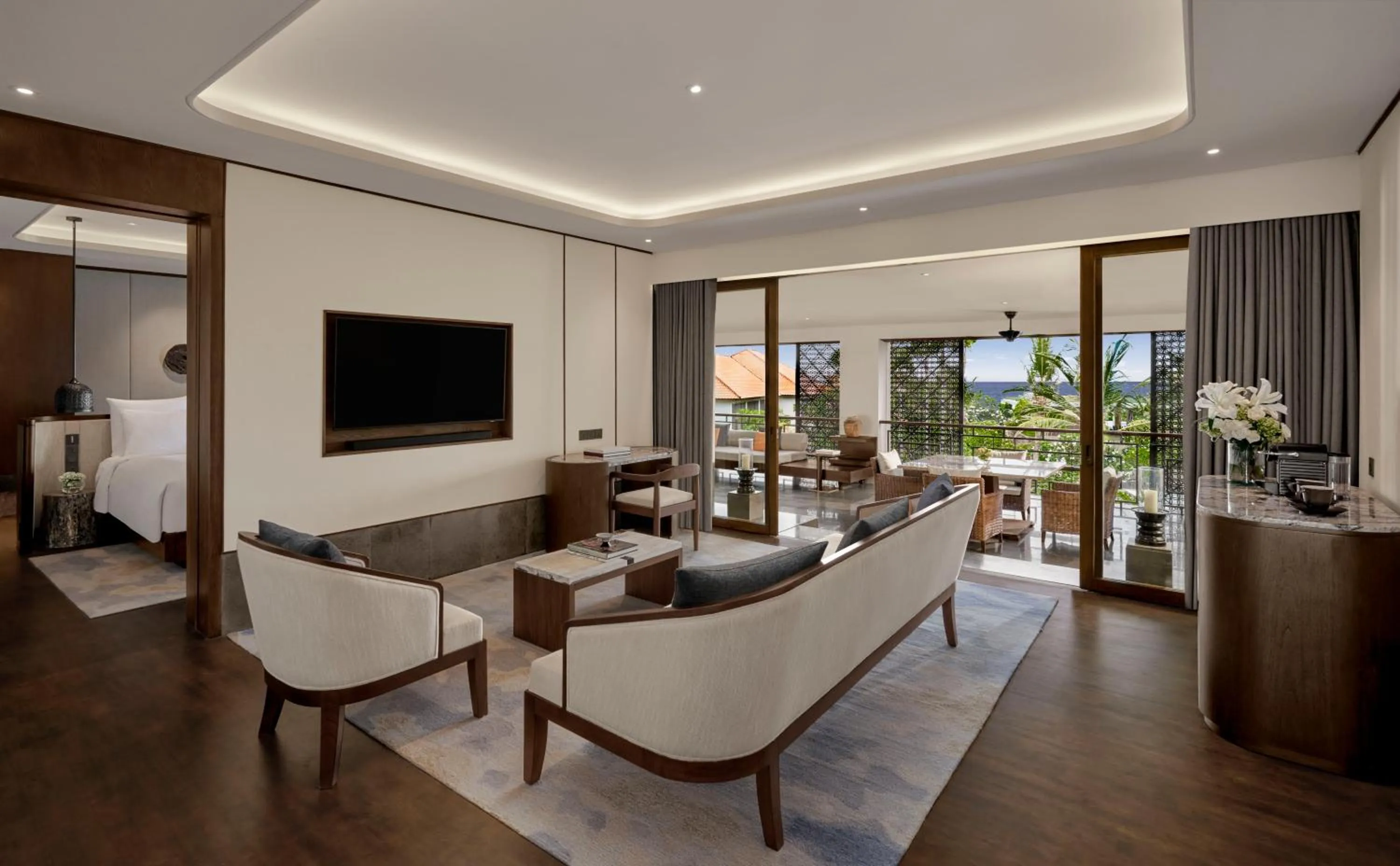 TV and multimedia in InterContinental Bali Sanur Resort by IHG