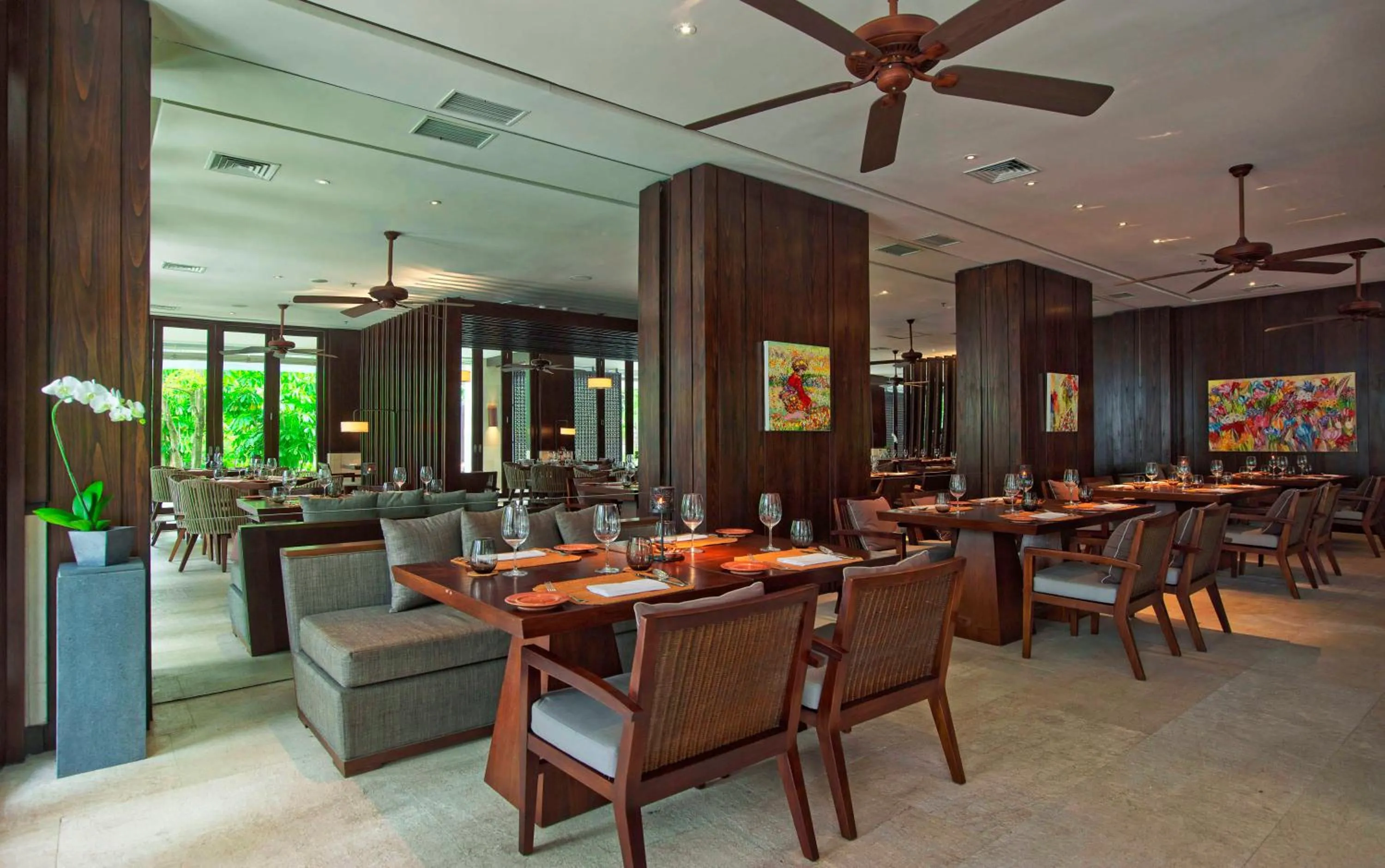 Restaurant/places to eat in InterContinental Bali Sanur Resort by IHG