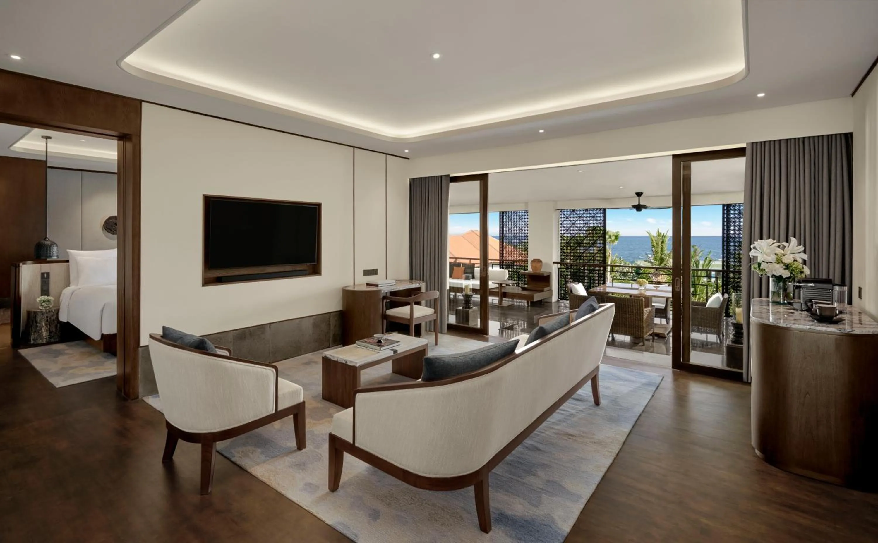 TV and multimedia in InterContinental Bali Sanur Resort by IHG