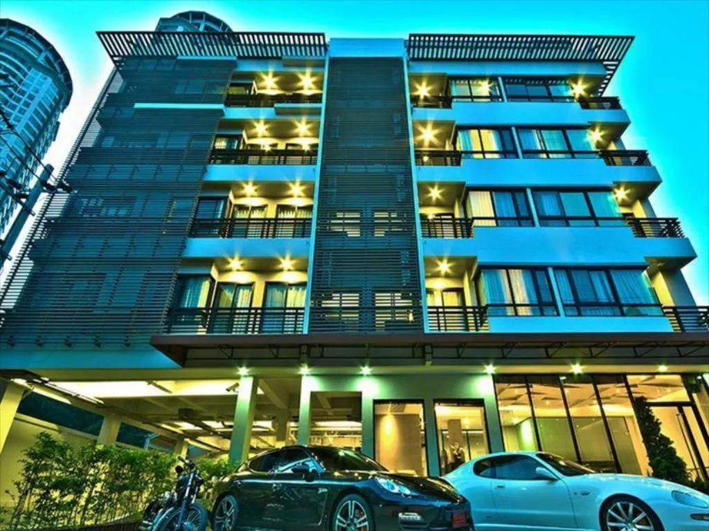 Property building in The Present Sathorn