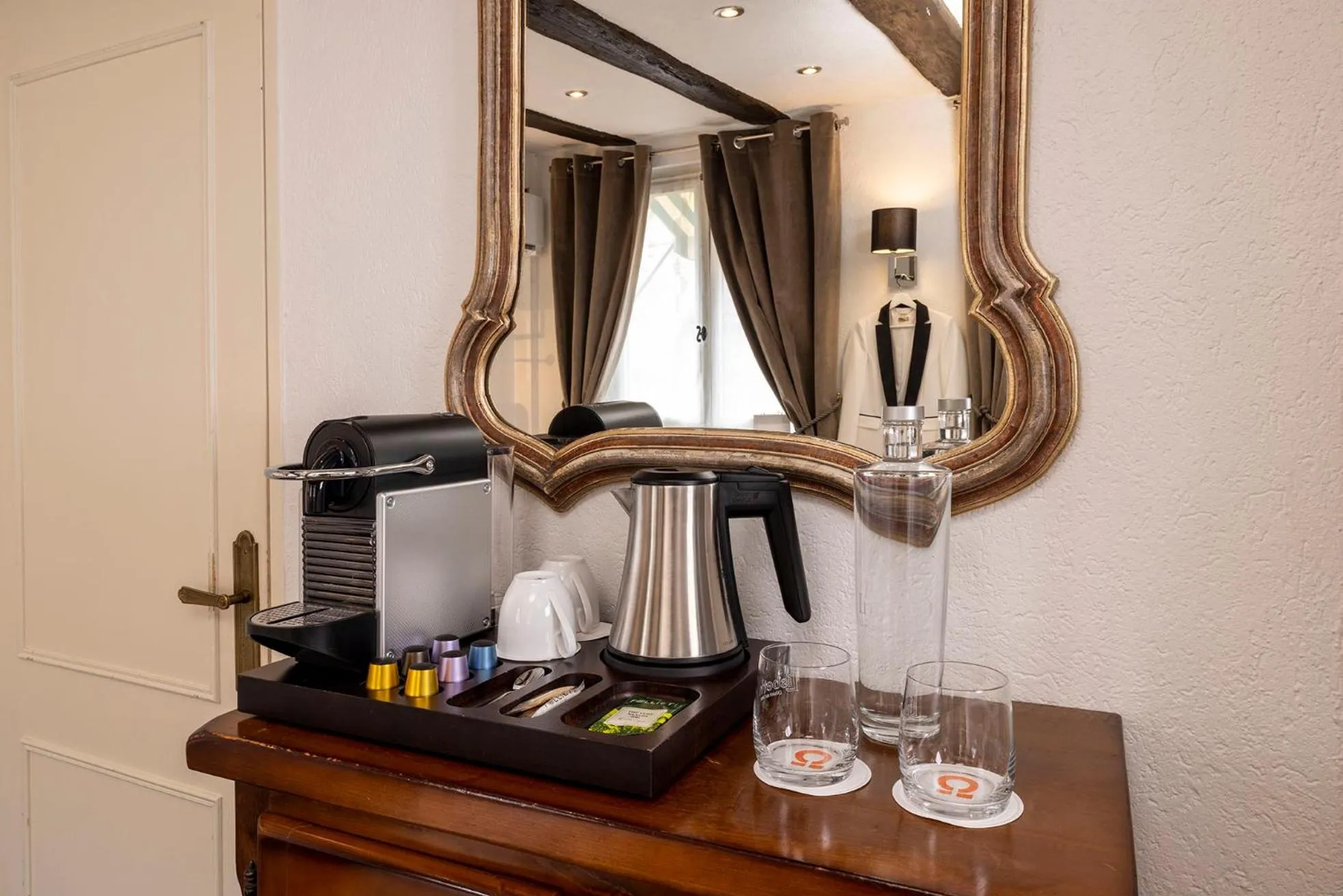 Coffee/tea facilities in Hotel Restaurant Le Maréchal - Teritoria