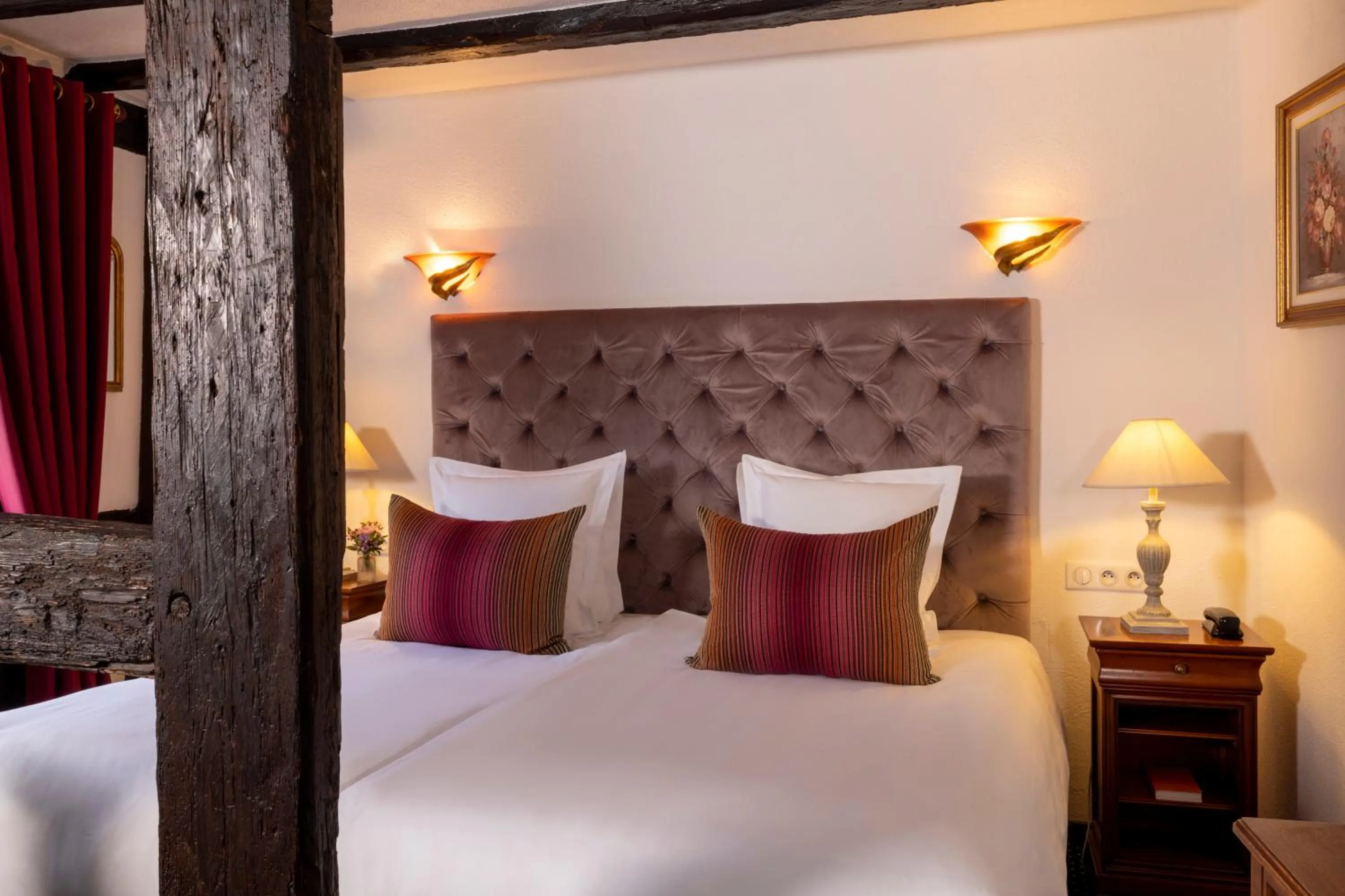 Bed in Hotel Restaurant Le Maréchal - Teritoria