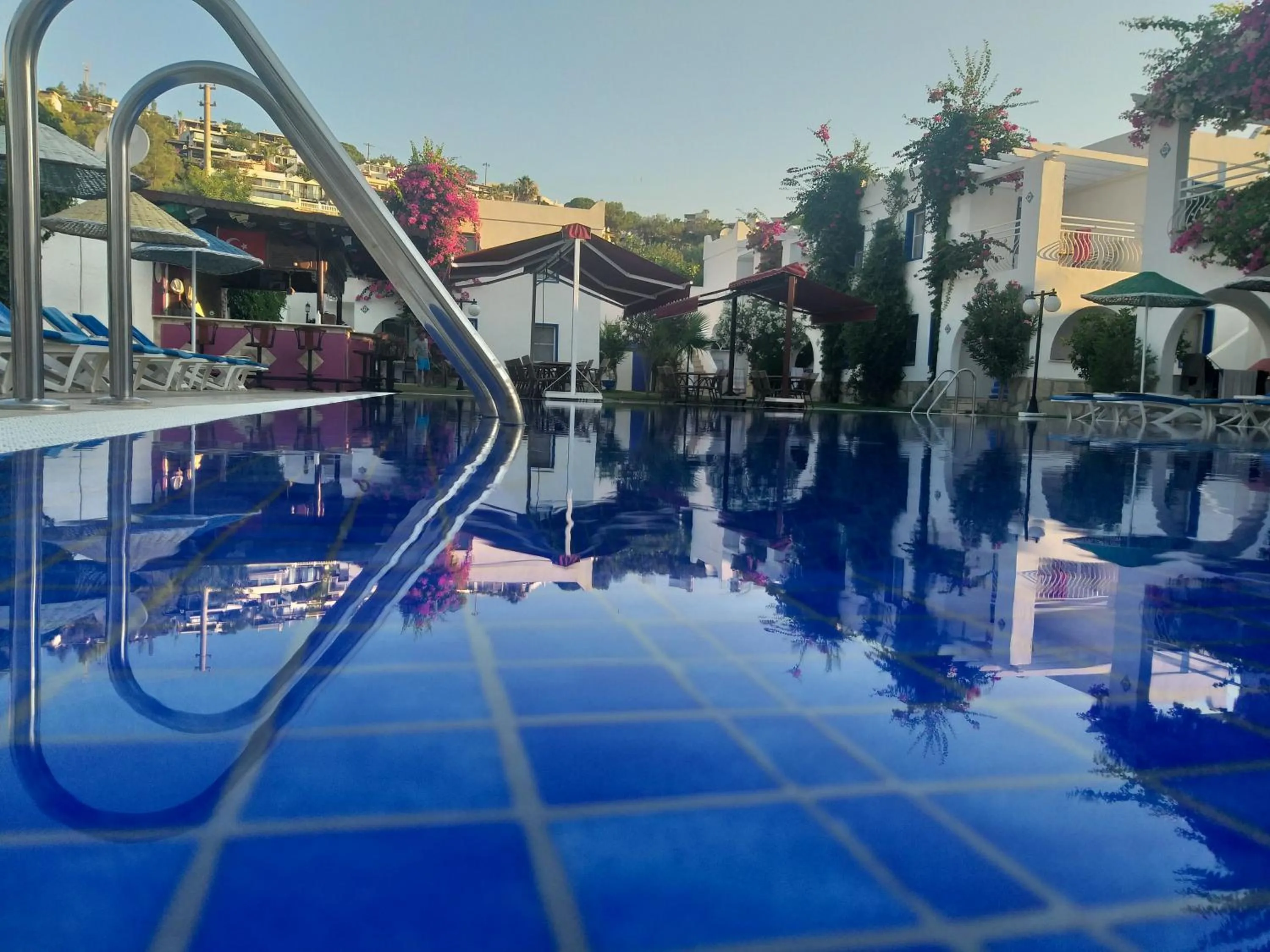 Paradise Apart Hotel