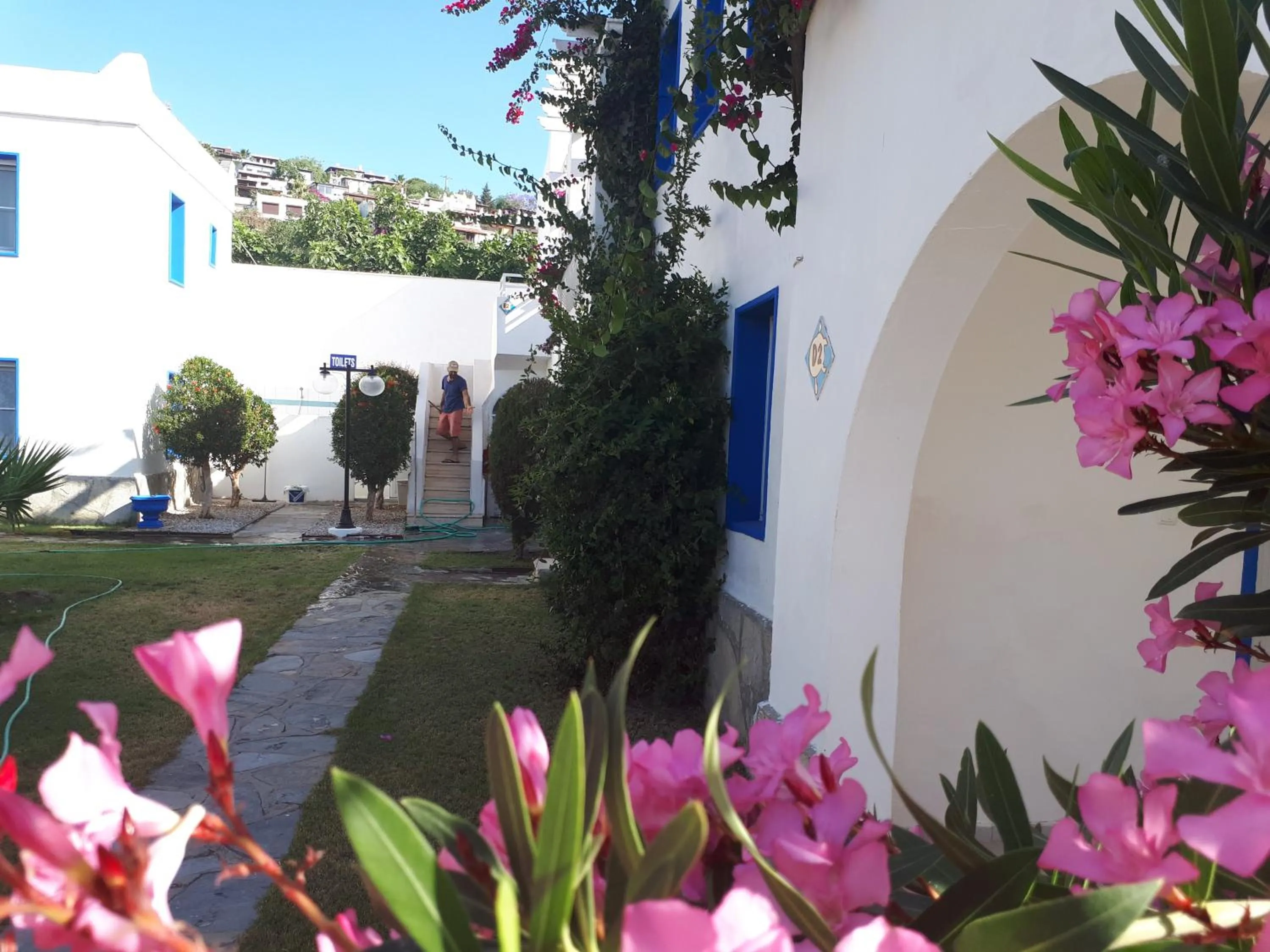 Paradise Apart Hotel