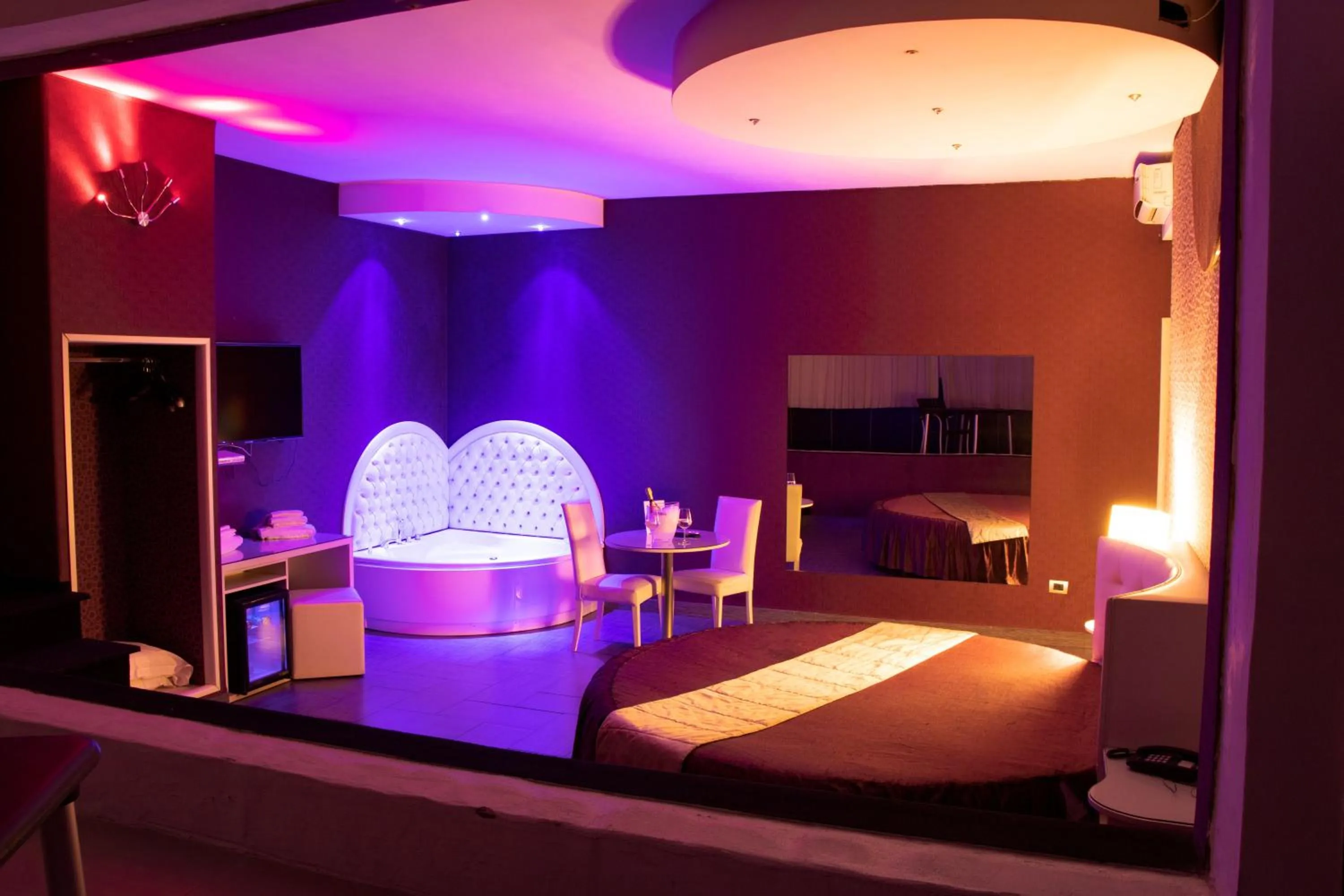 Bed in Hotel Masaniello Luxury