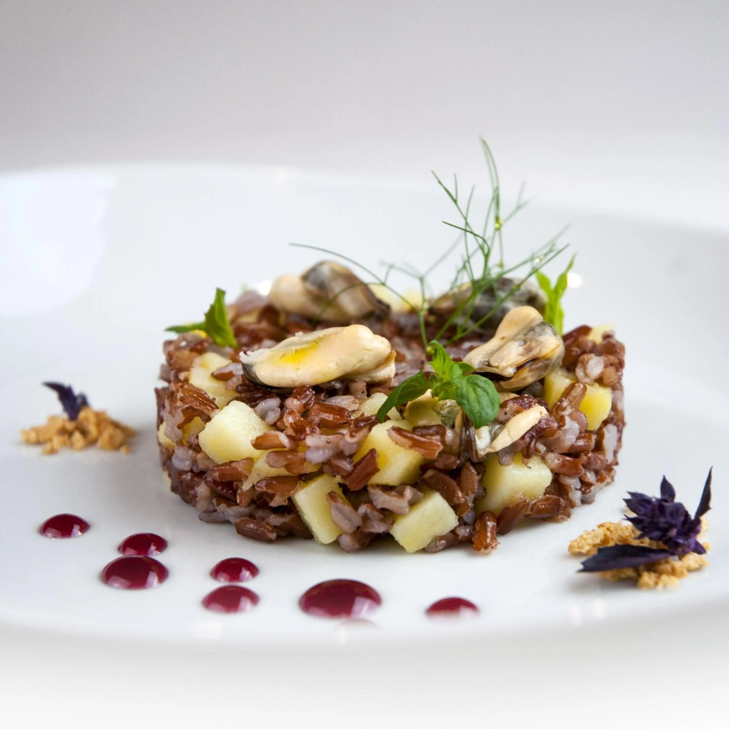 Restaurant/places to eat in Hotel Masaniello Luxury