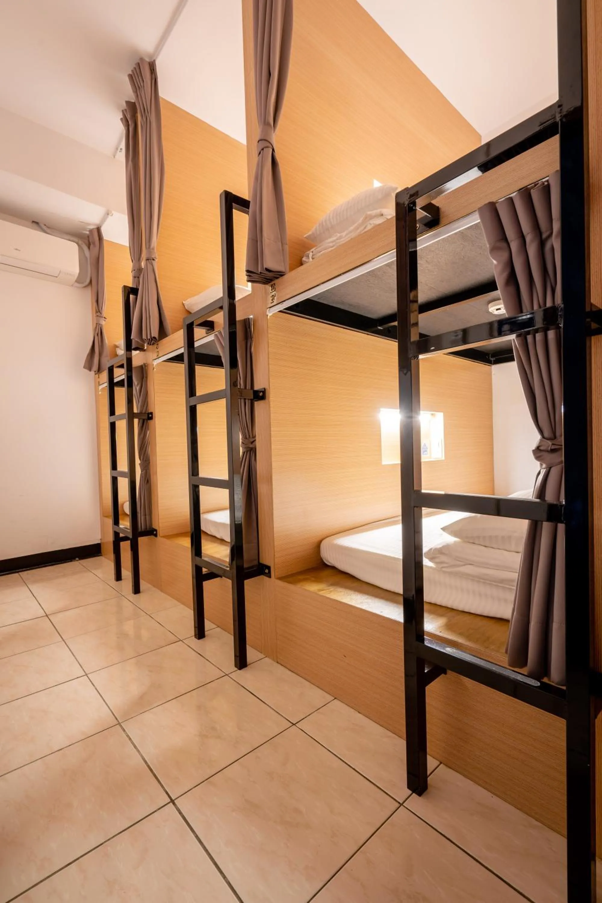 Bed in Utopia Hostel