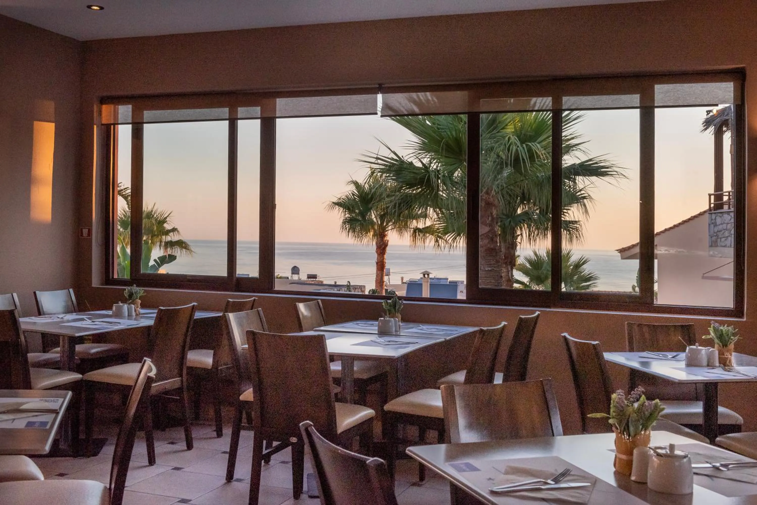 Restaurant/places to eat in Eurohotel Theo Hotel