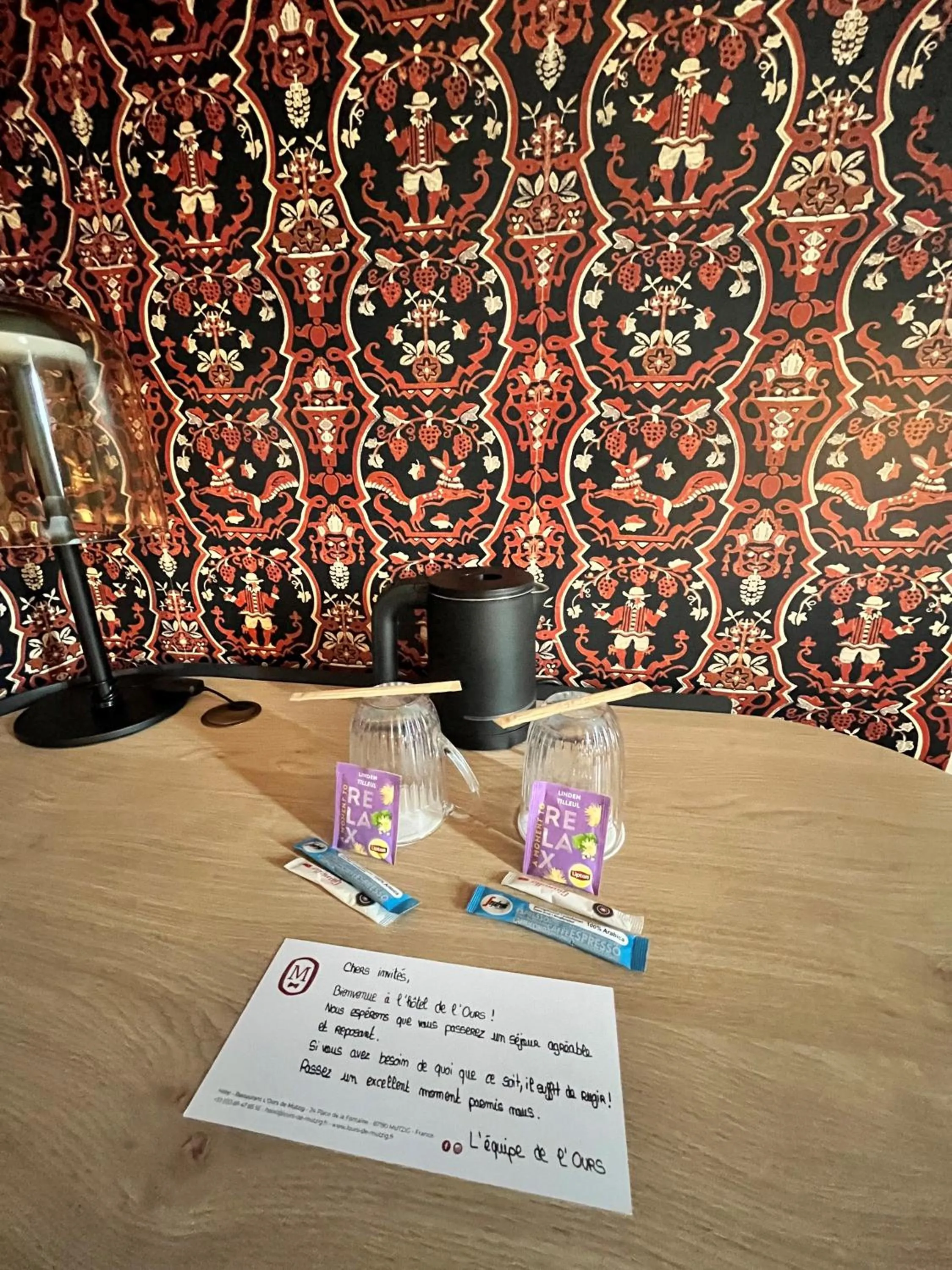 Coffee/tea facilities in Logis Hotel L'Ours de Mutzig