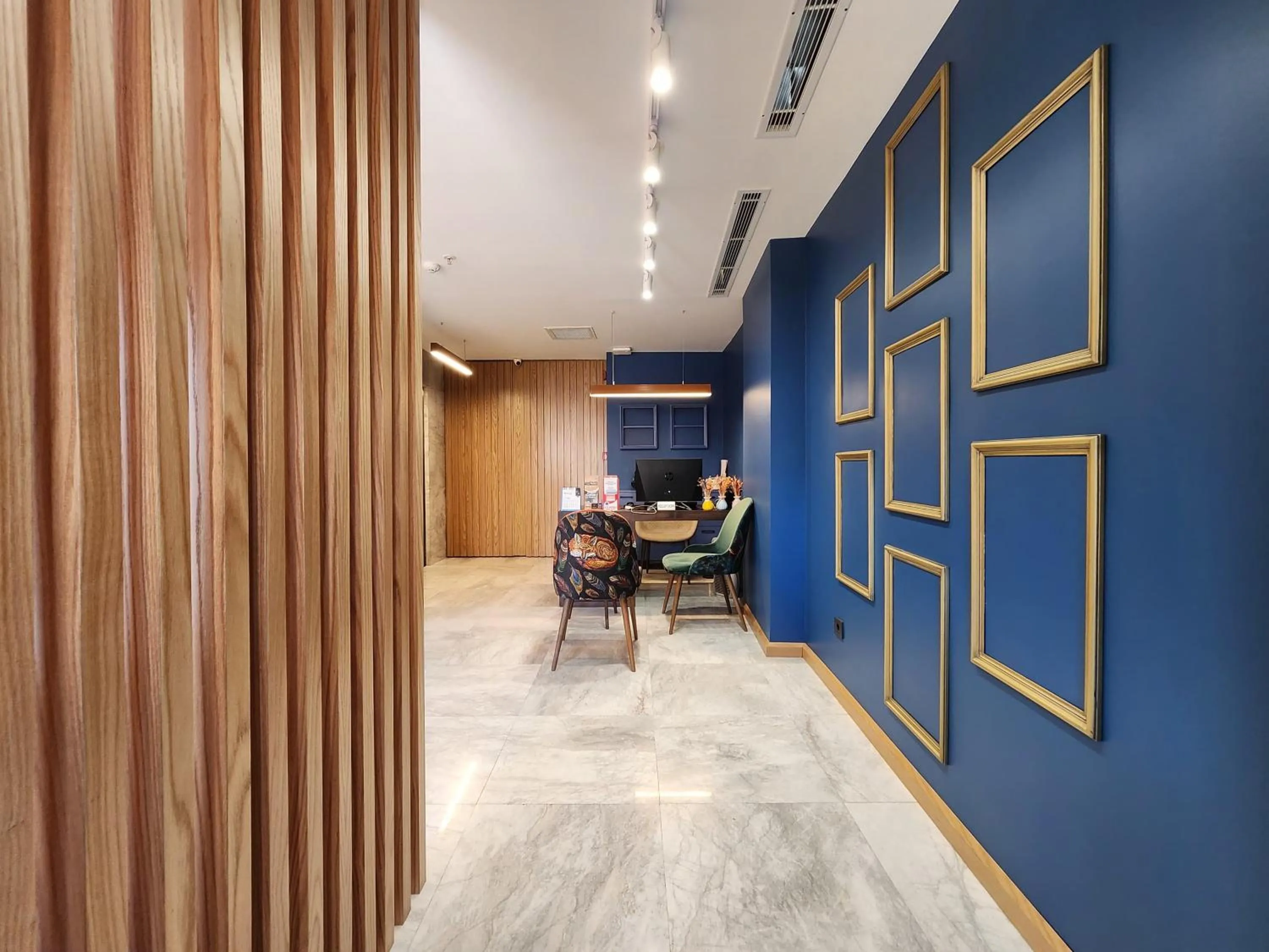 Lobby or reception in Taksim Landhouse Hotel