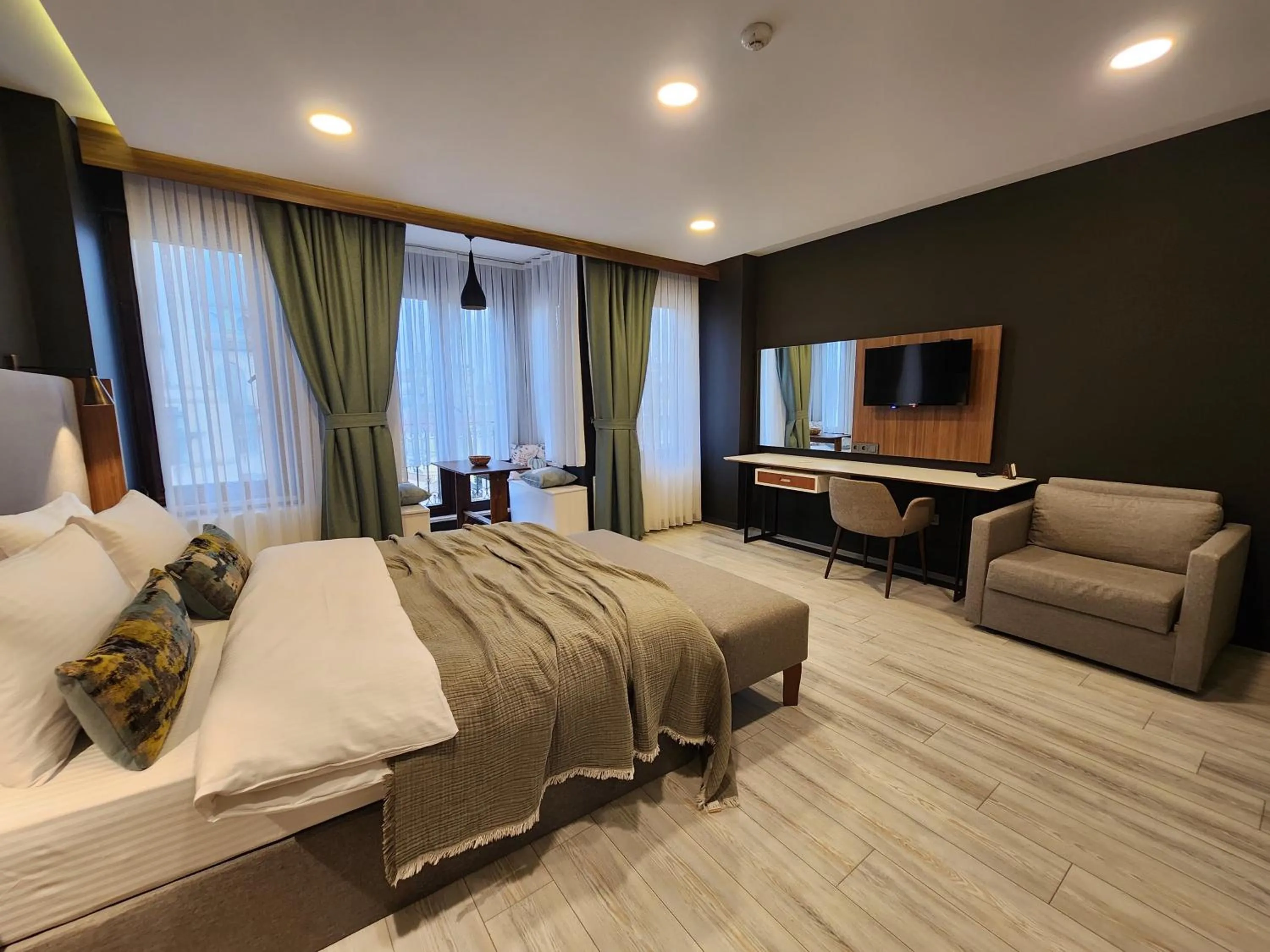Massage, Bed in Taksim Landhouse Hotel