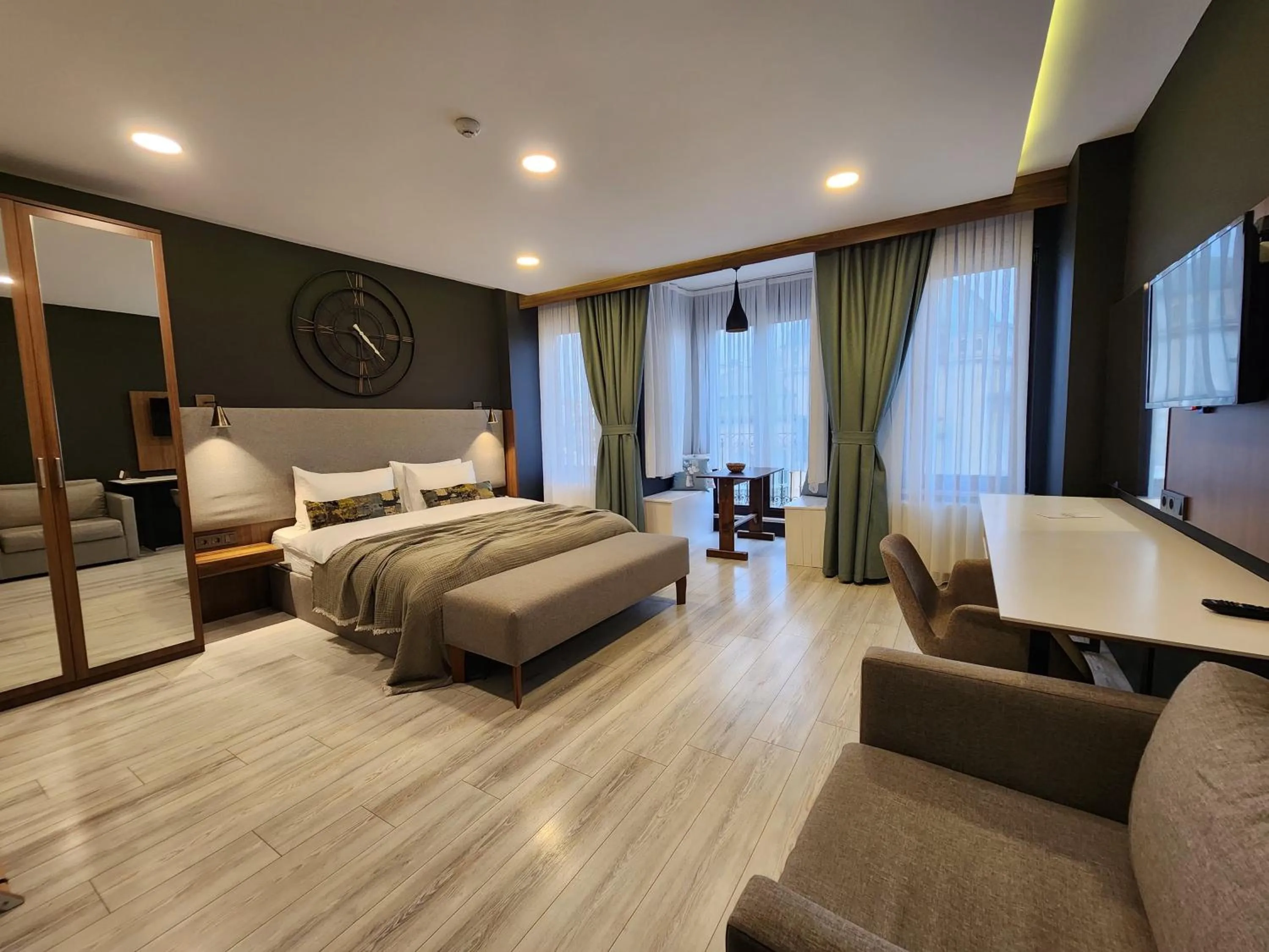 Massage, Bed in Taksim Landhouse Hotel