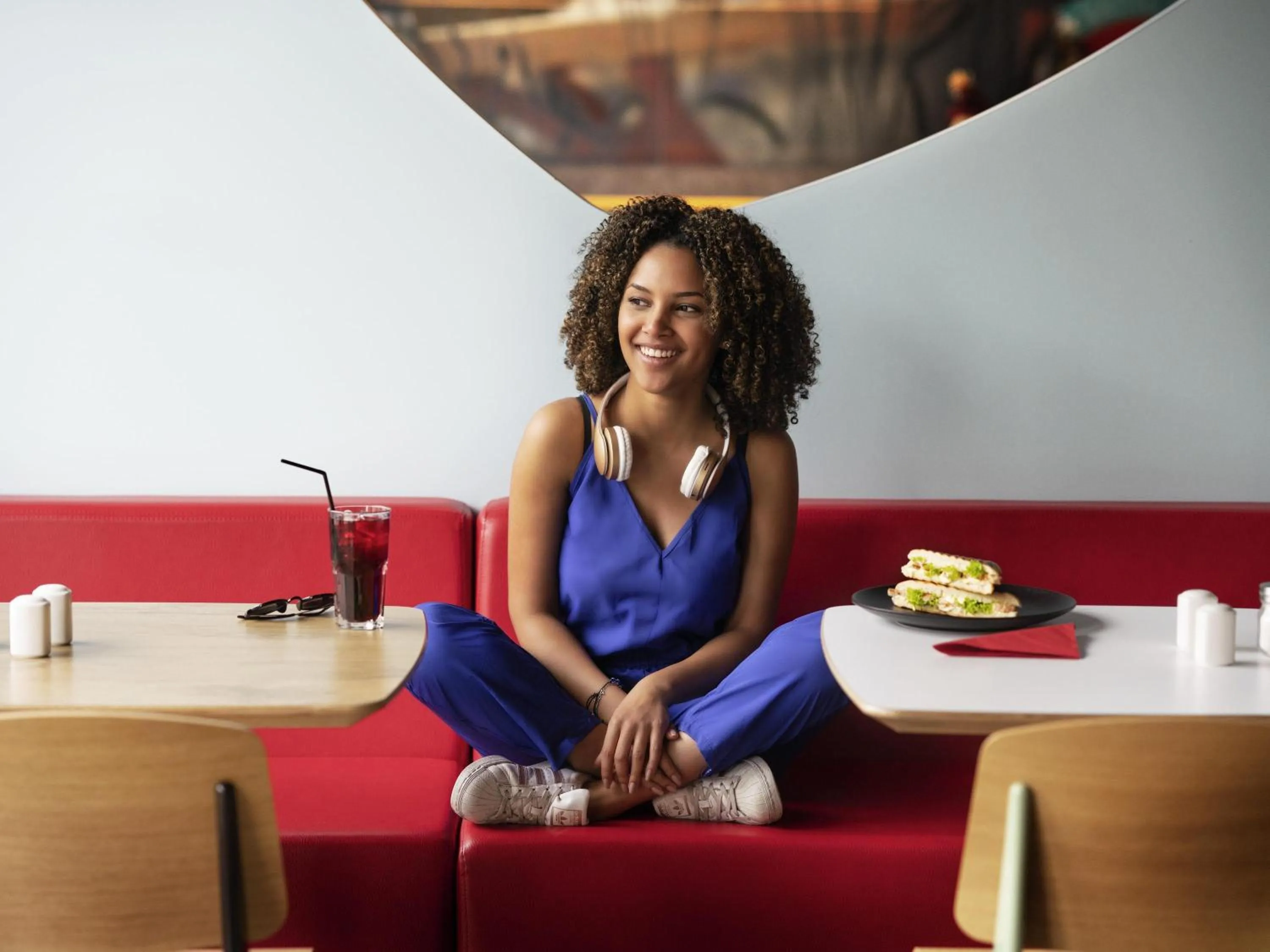 Restaurant/places to eat in ibis Gap Centre