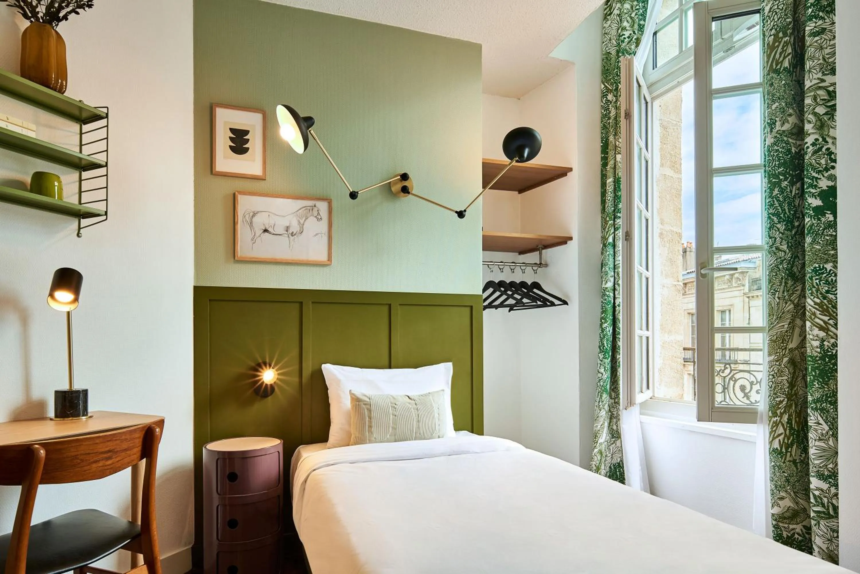 Bedroom, Bed in Hôtel Bordeaux Clémenceau by Happyculture