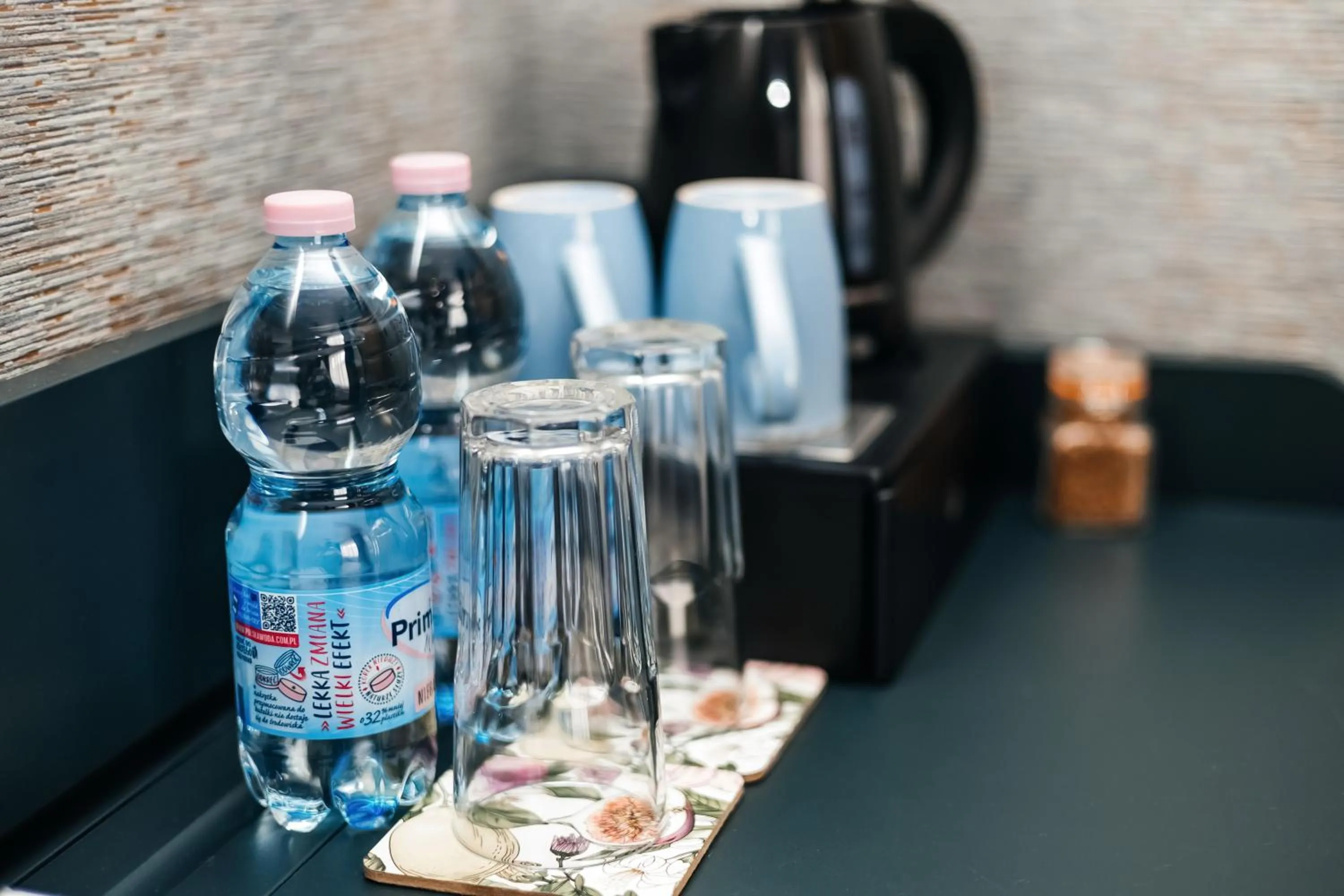 Coffee/tea facilities in Elegant Apartments