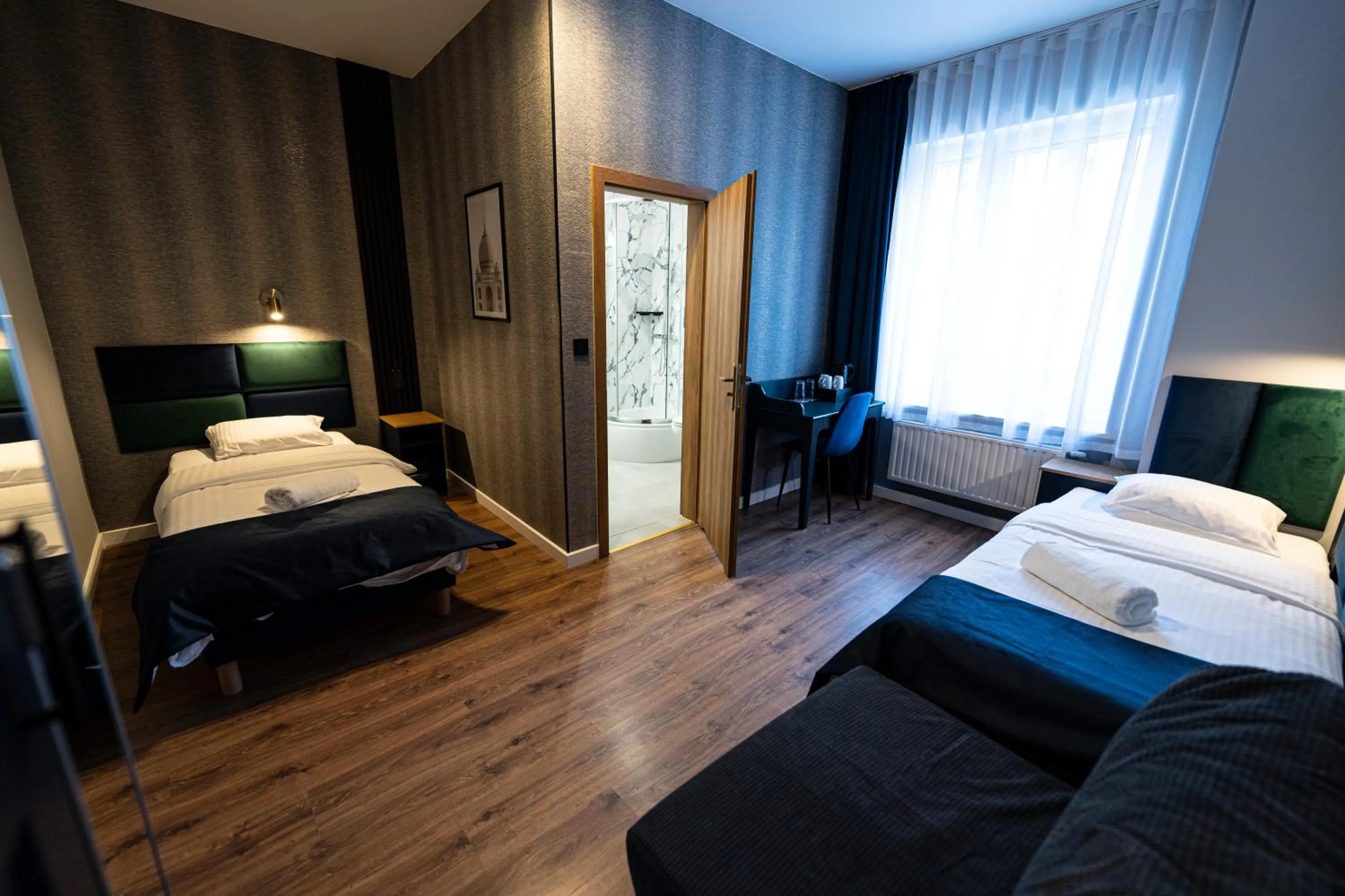 Other, Bed in Elegant Apartments