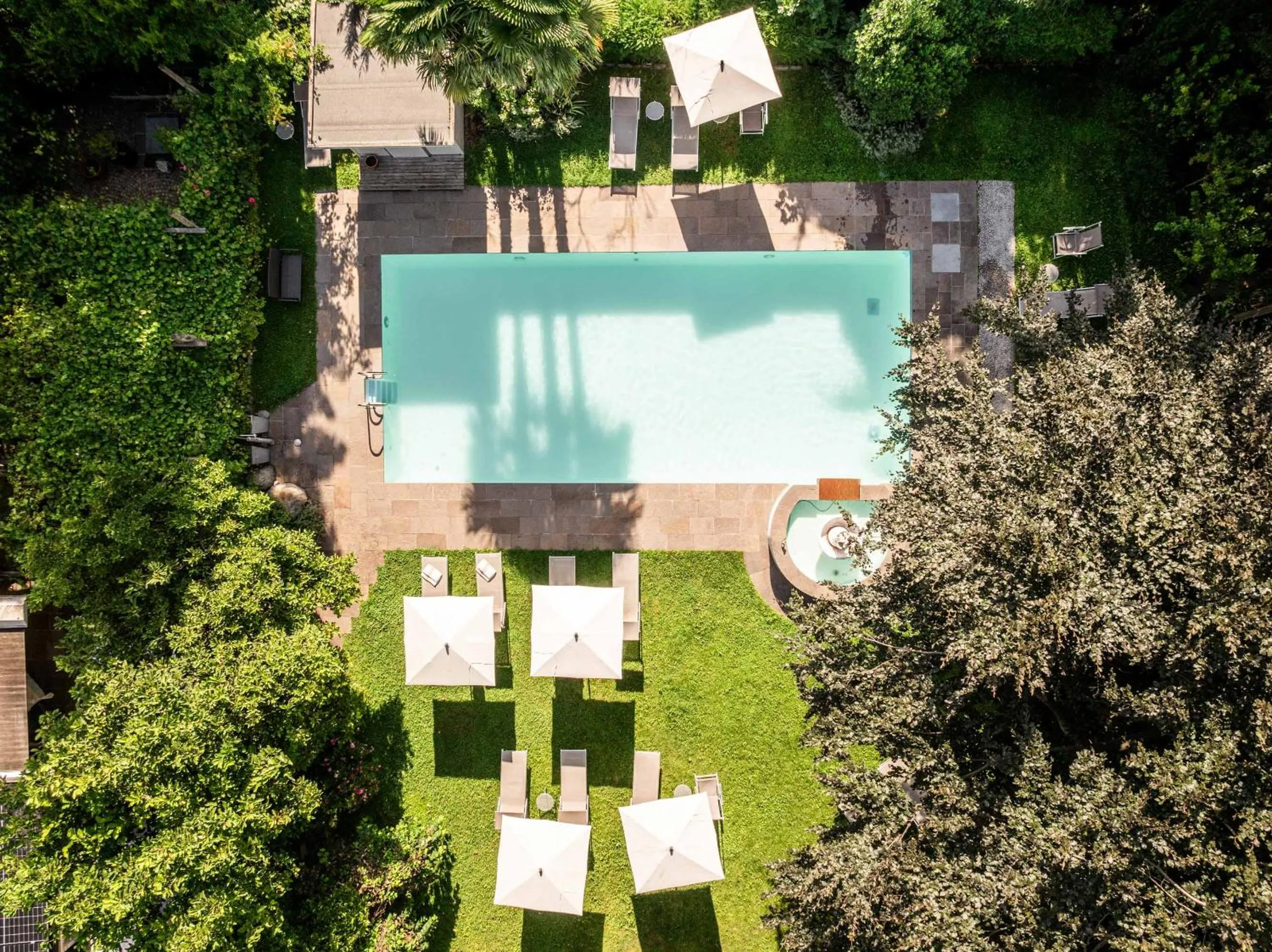 Garden view in Parkhotel Tirolerhof