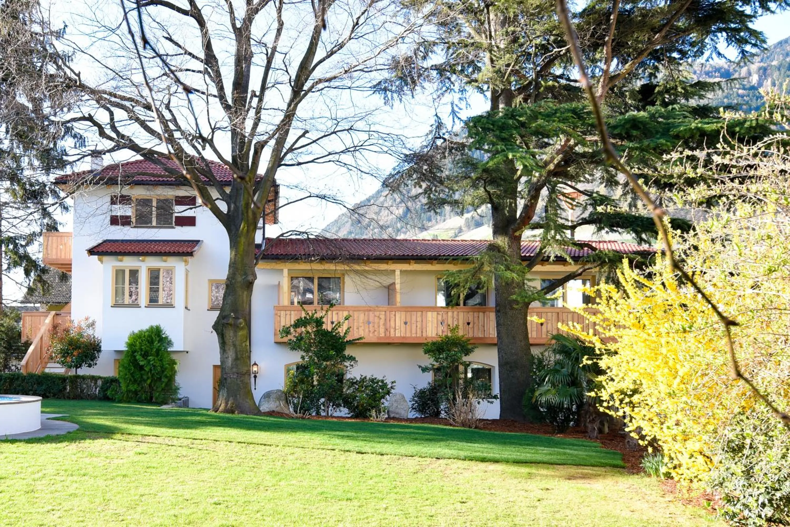 Facade/entrance in Parkhotel Tirolerhof