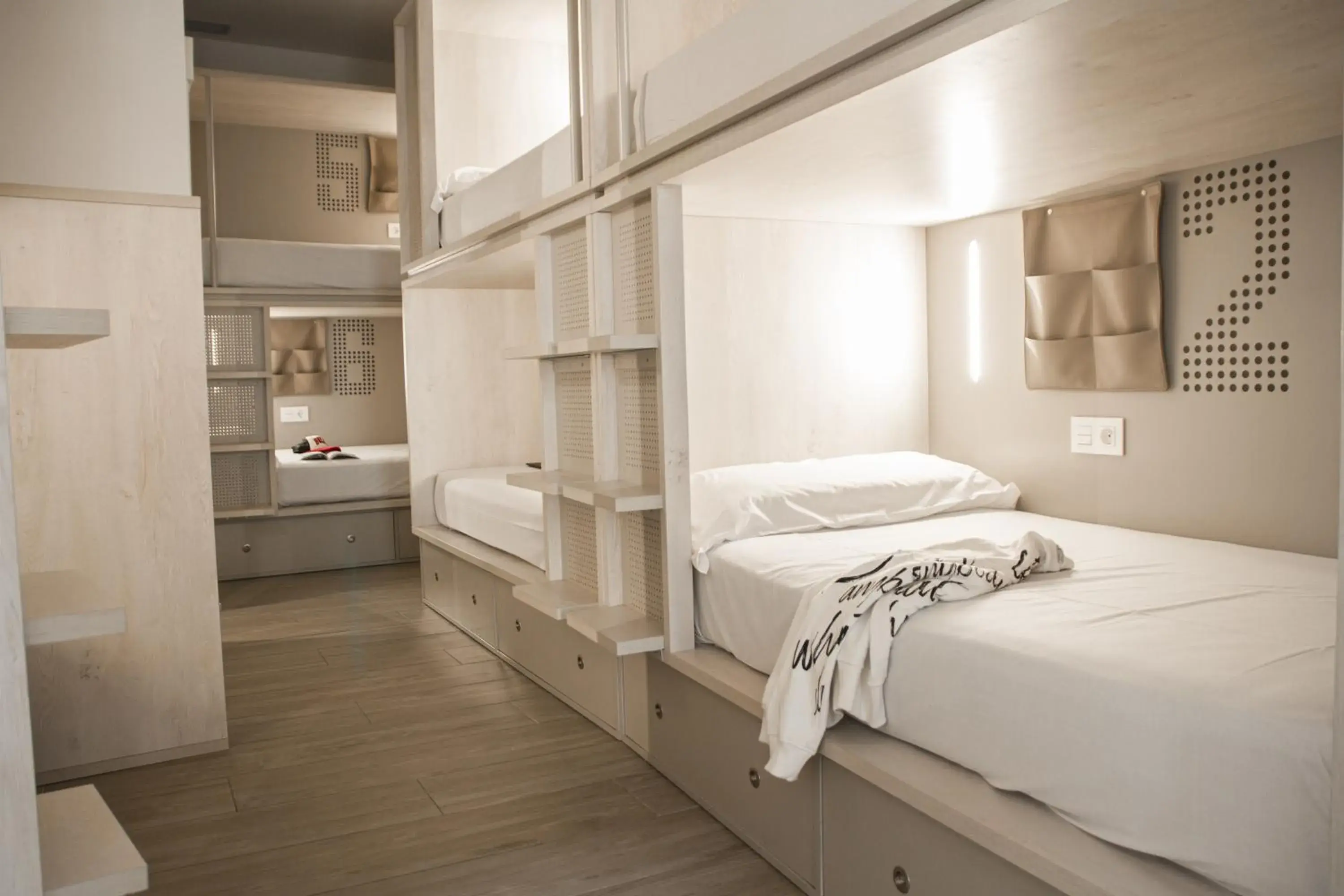 Bed in 8-Bed Mixed Dormitory Room with Private Bathroom in room00 Salvador Hostel Bed in 8-Bed Mixed Dormitory Room with Private Bathroom in room00 Salvador Hostel