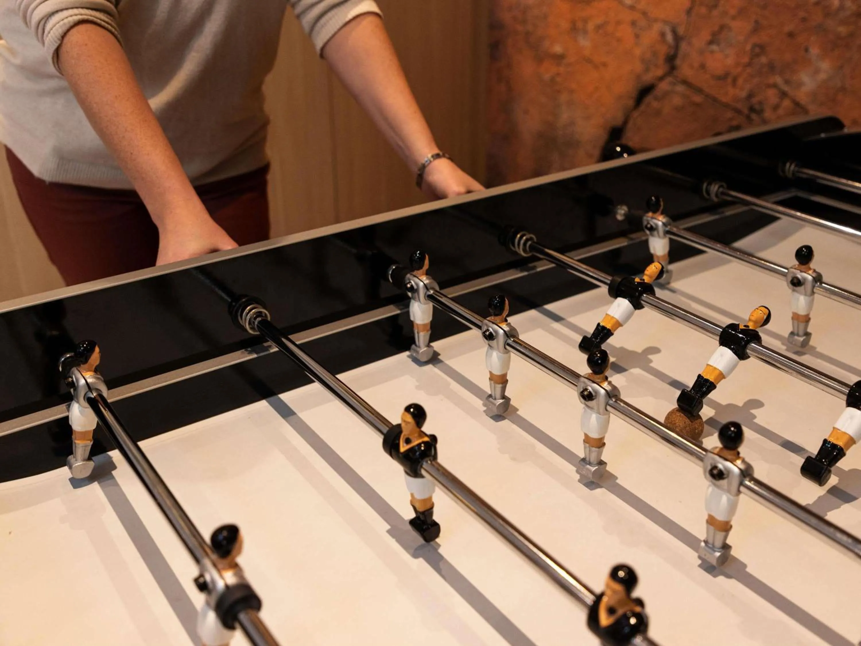 Lounge or bar in ibis Styles Chinon