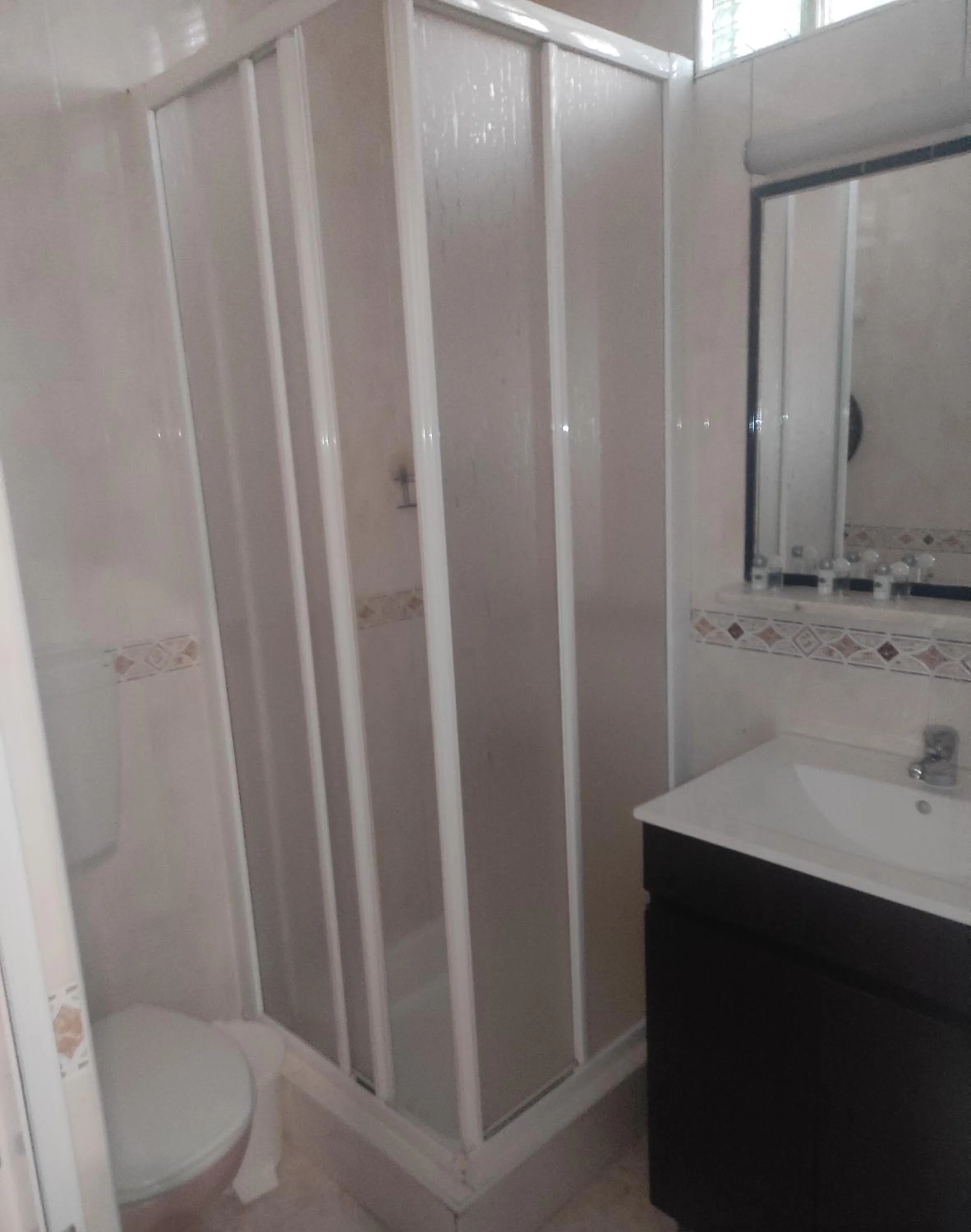 Shower in Bela Vista