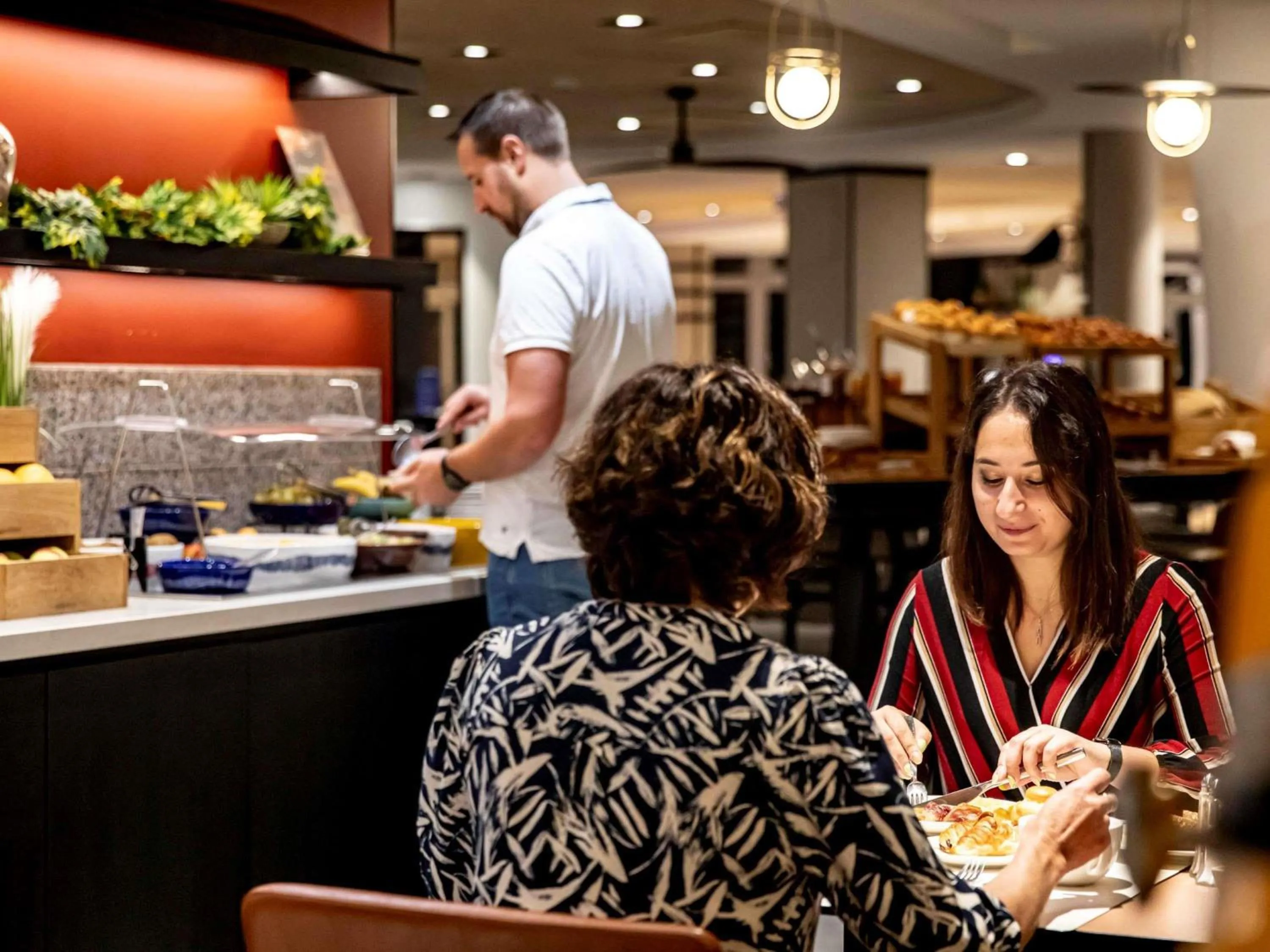 Breakfast in Novotel Beaune