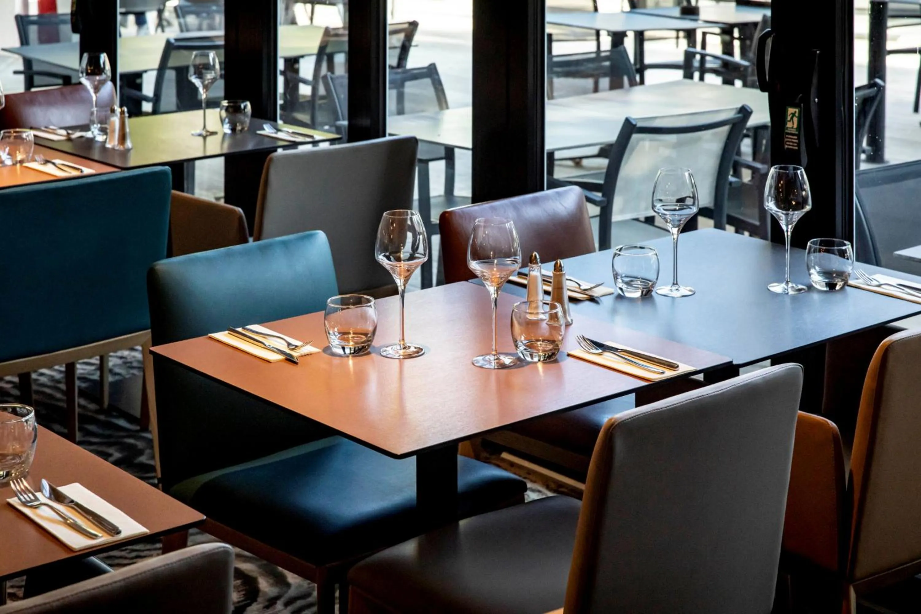 Restaurant/places to eat in Novotel Beaune