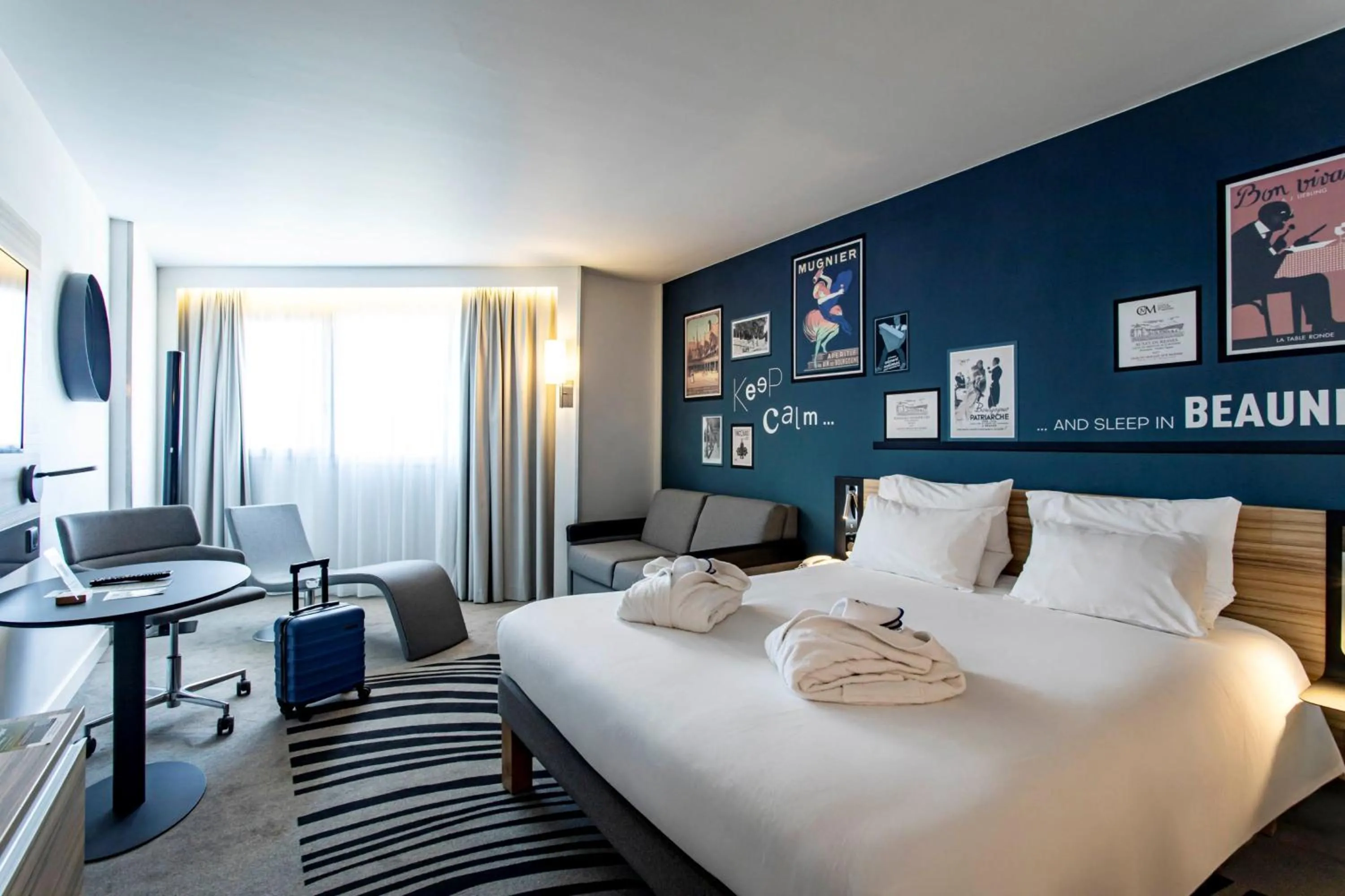 Bed in Novotel Beaune