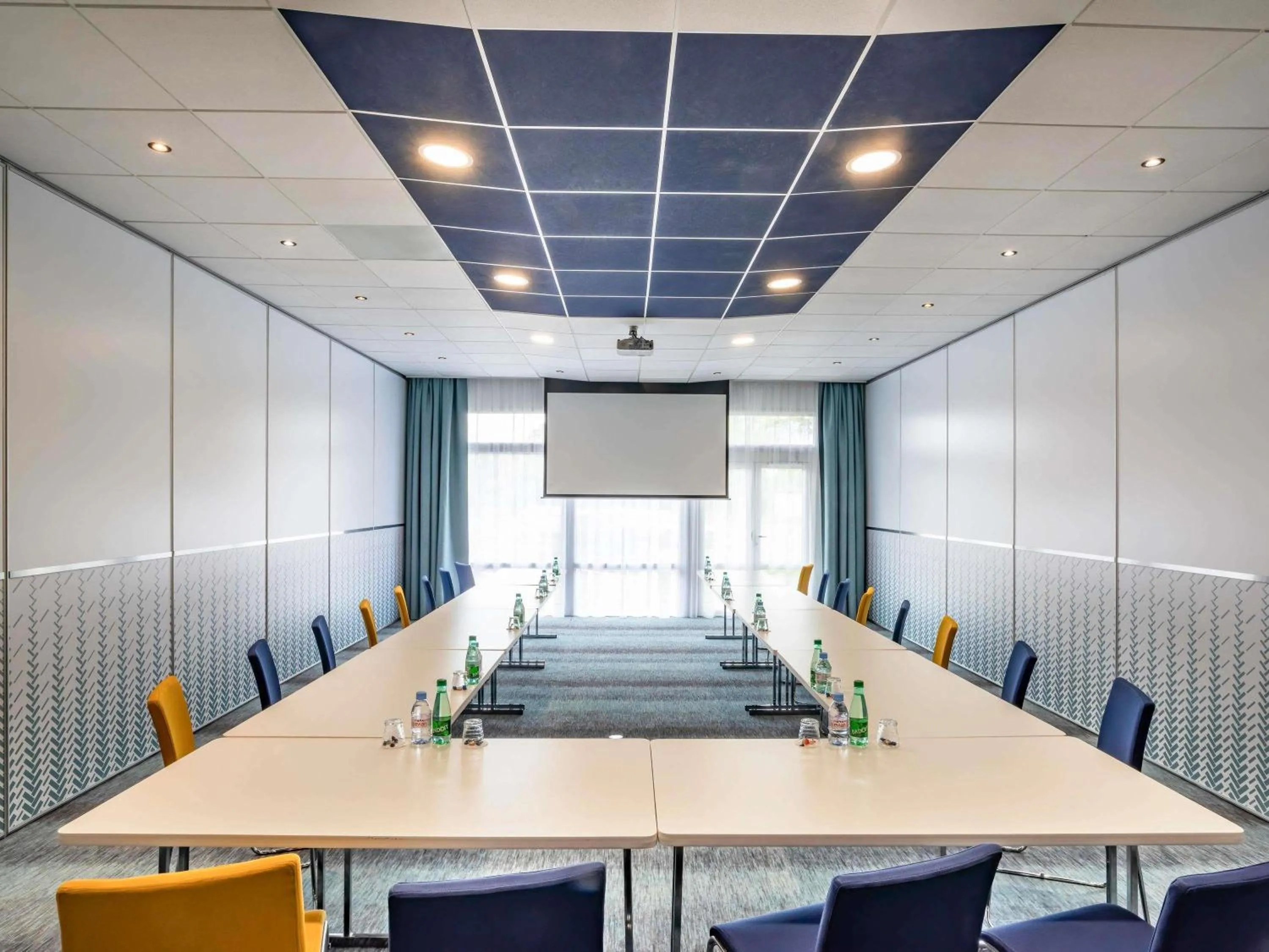 Meeting/conference room in Novotel Beaune