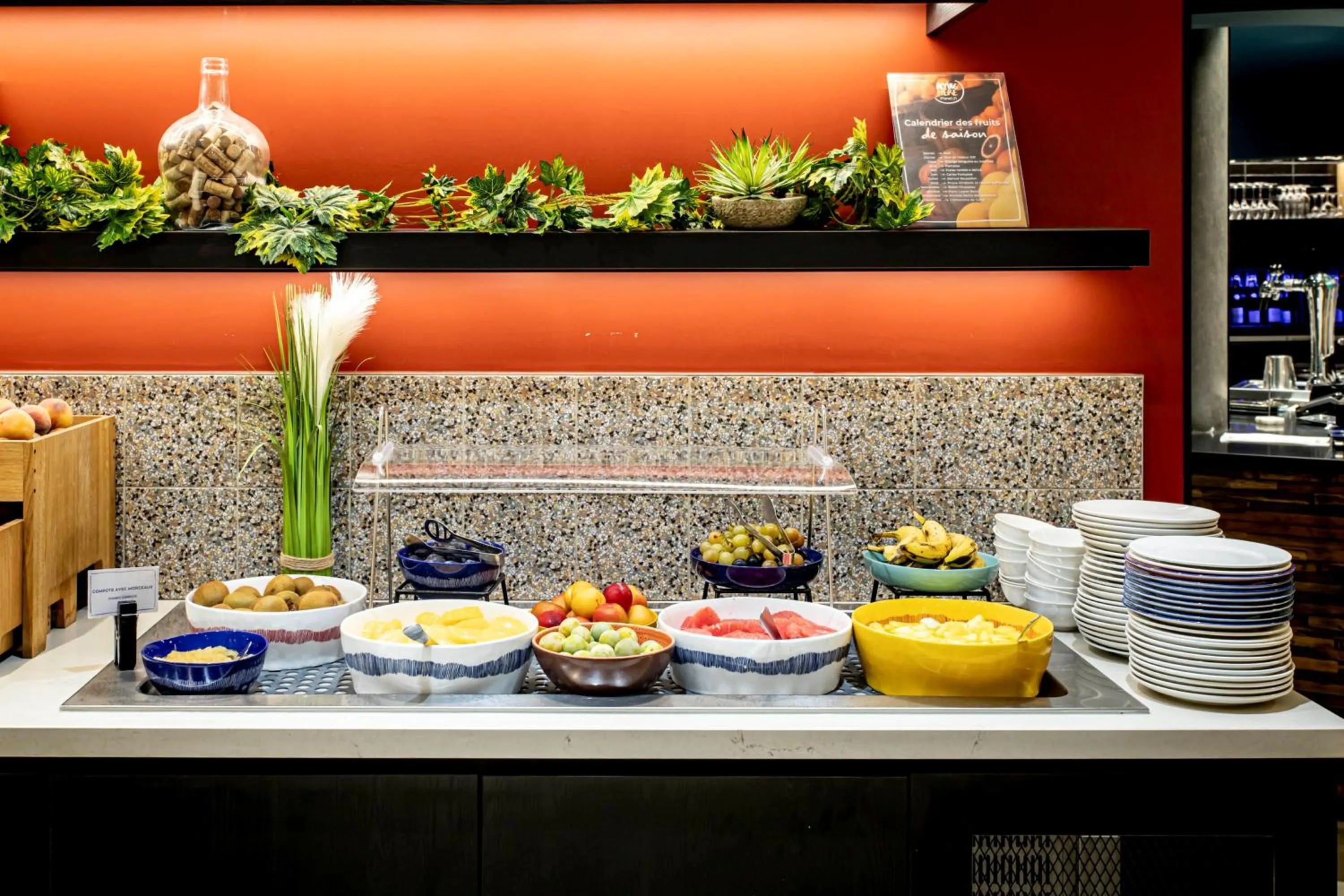 Continental breakfast in Novotel Beaune