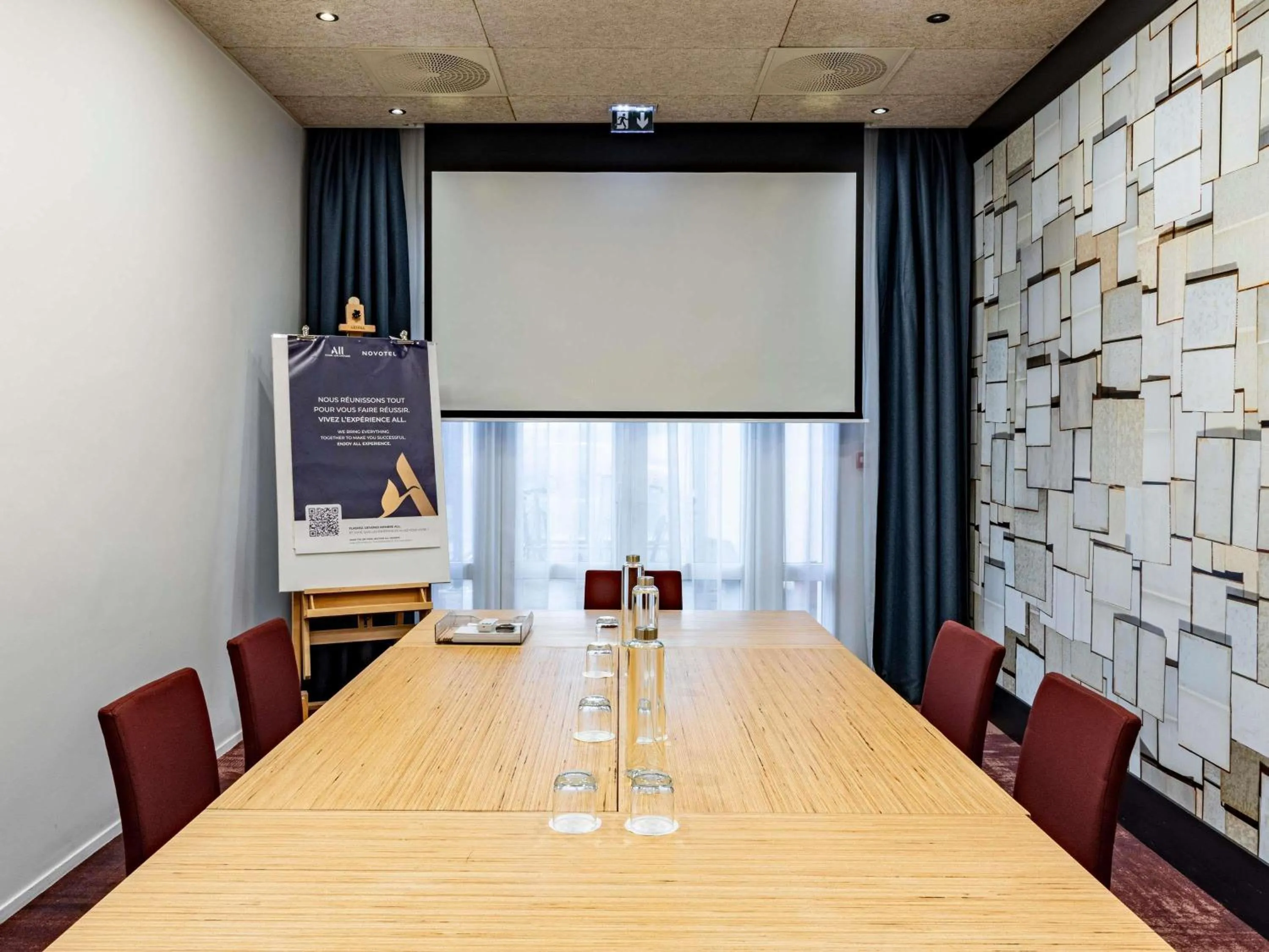 Meeting/conference room in Novotel Beaune