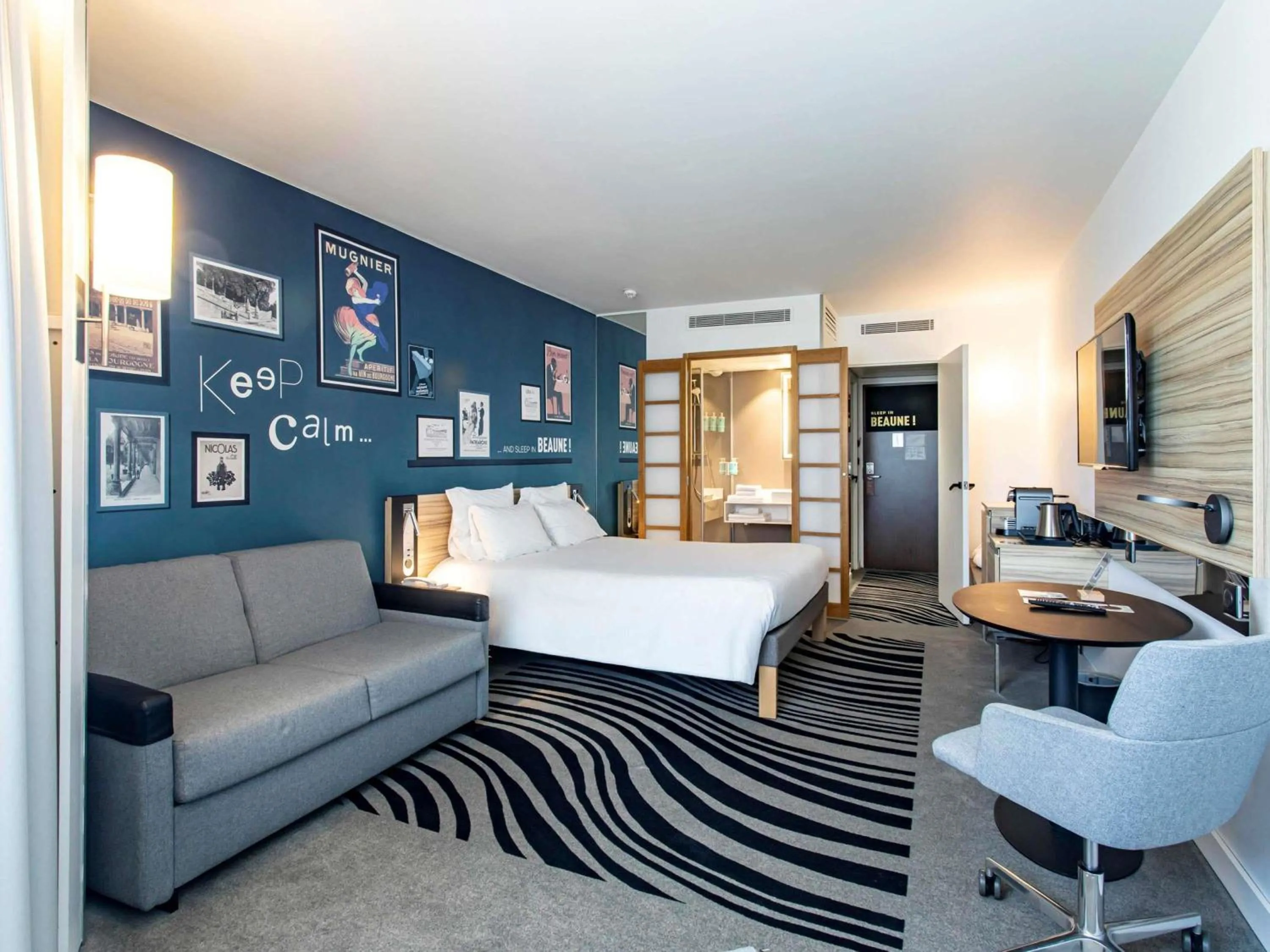 Bedroom, Bed in Novotel Beaune