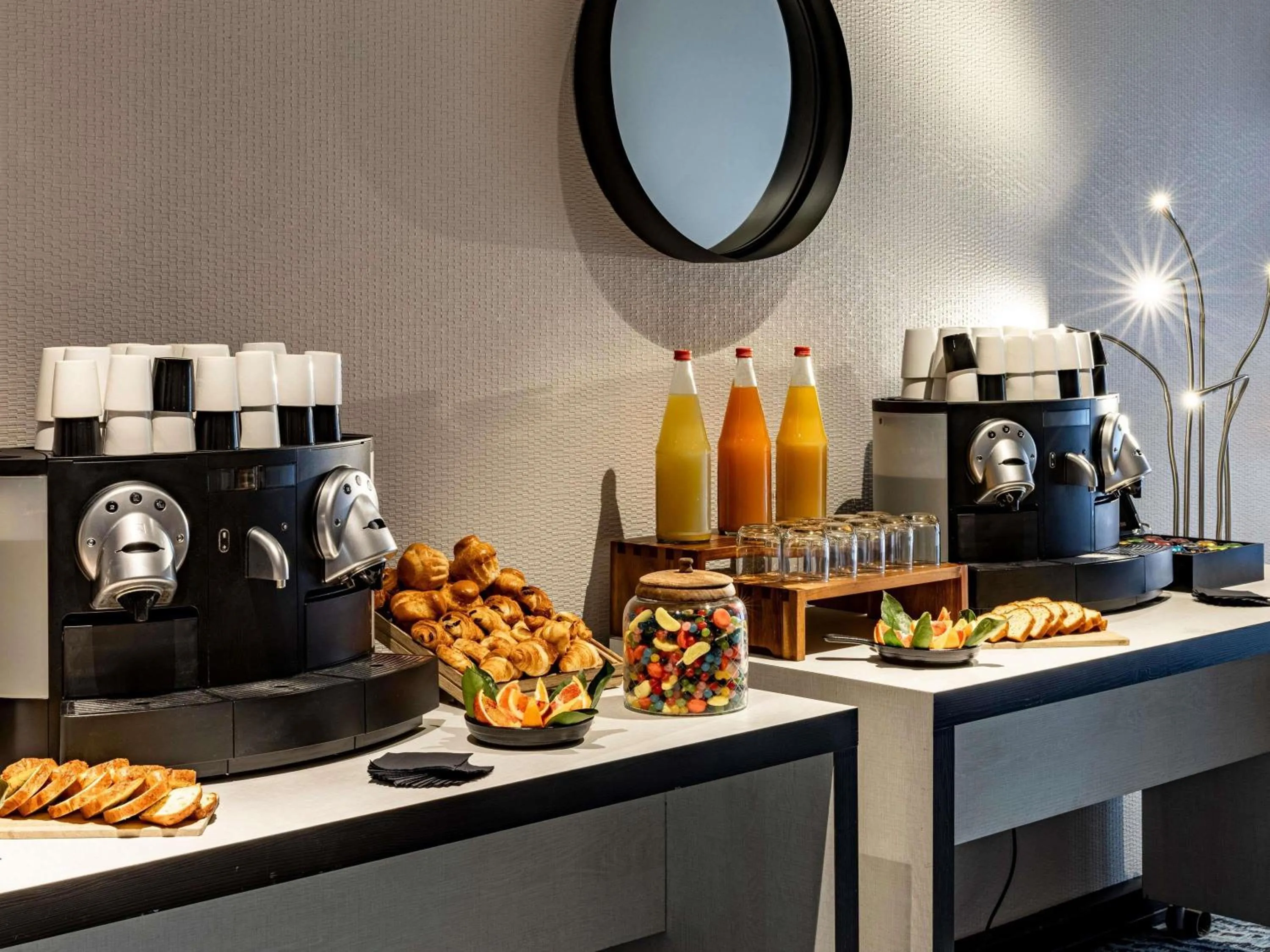 Meeting/conference room in Novotel Beaune