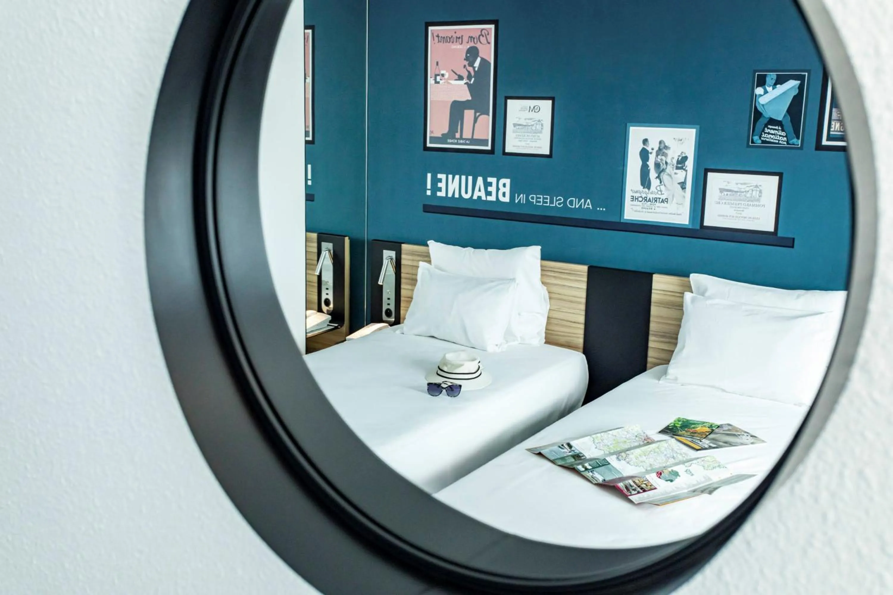 Bed in Novotel Beaune