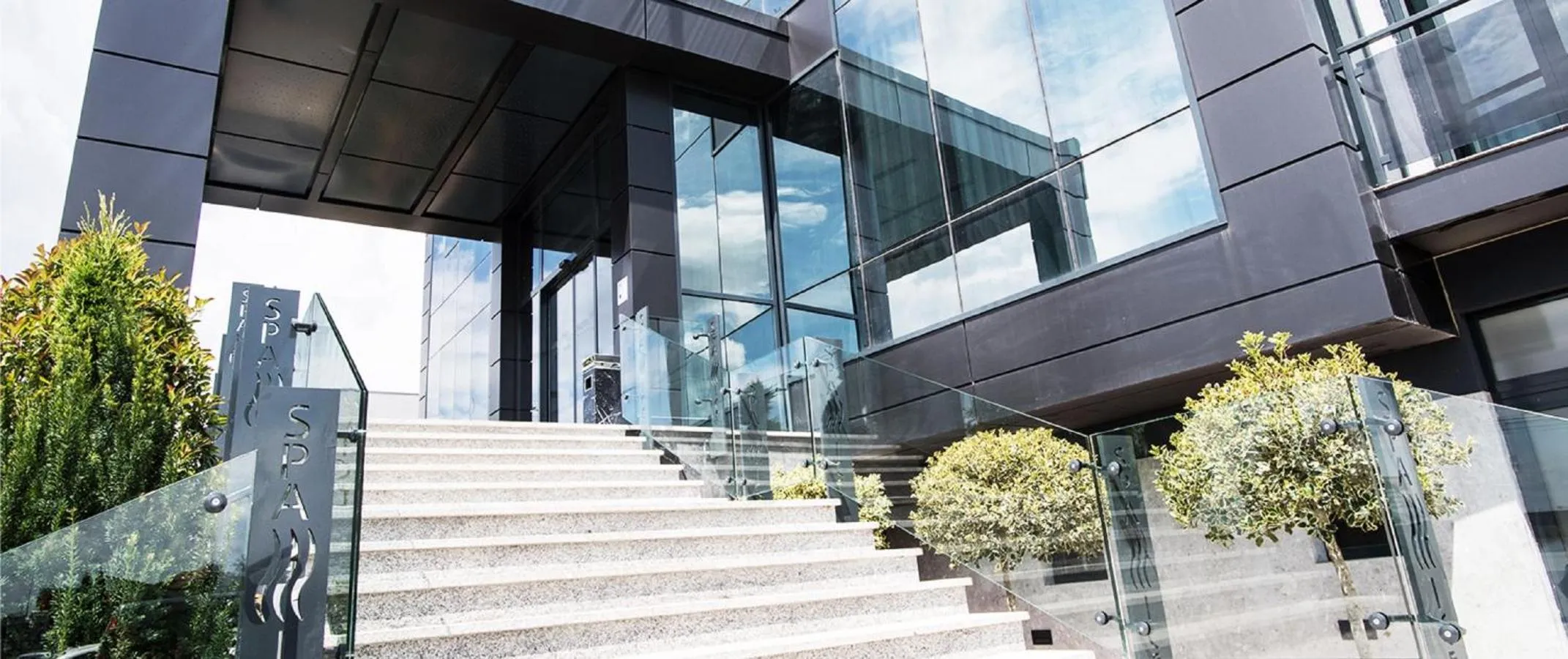 Facade/entrance in Hotel Spa Ice Resort