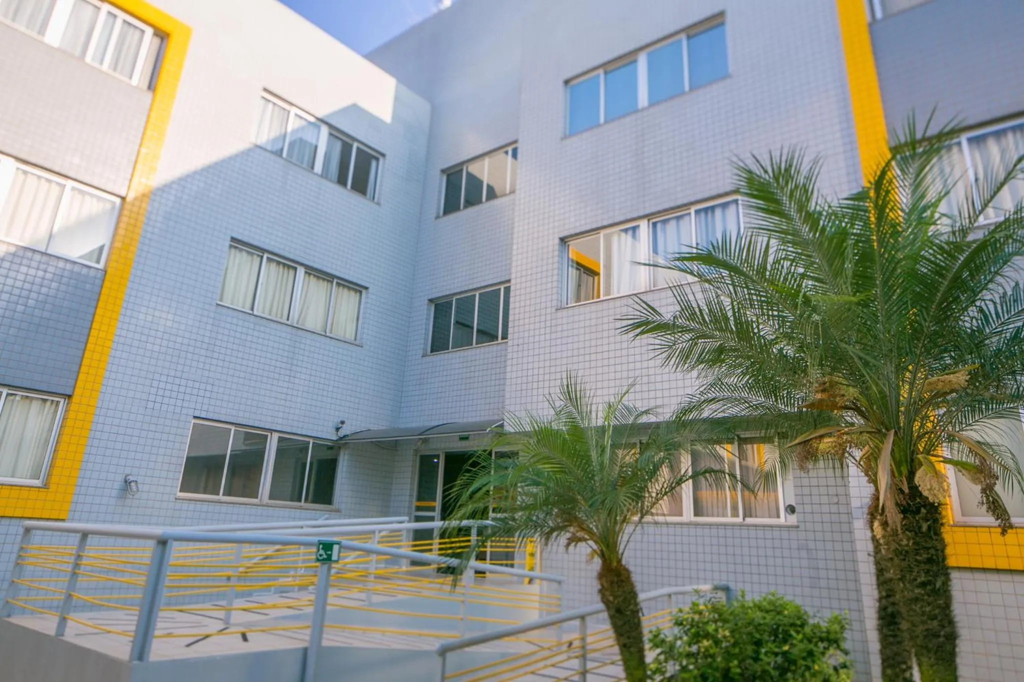 Property building in Multiparque Hplus Long Stay